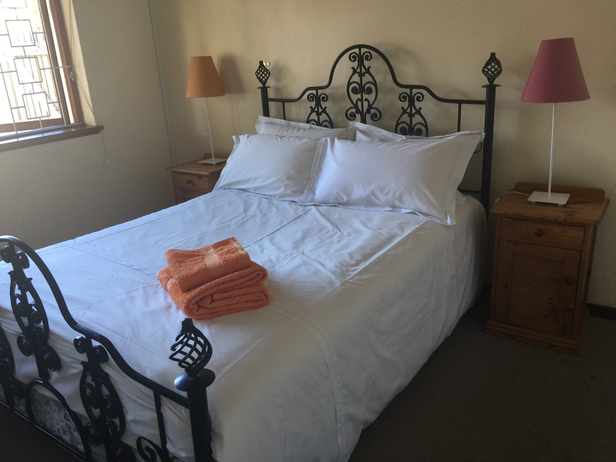 Low Rates in welcoming, quiet & relaxing home