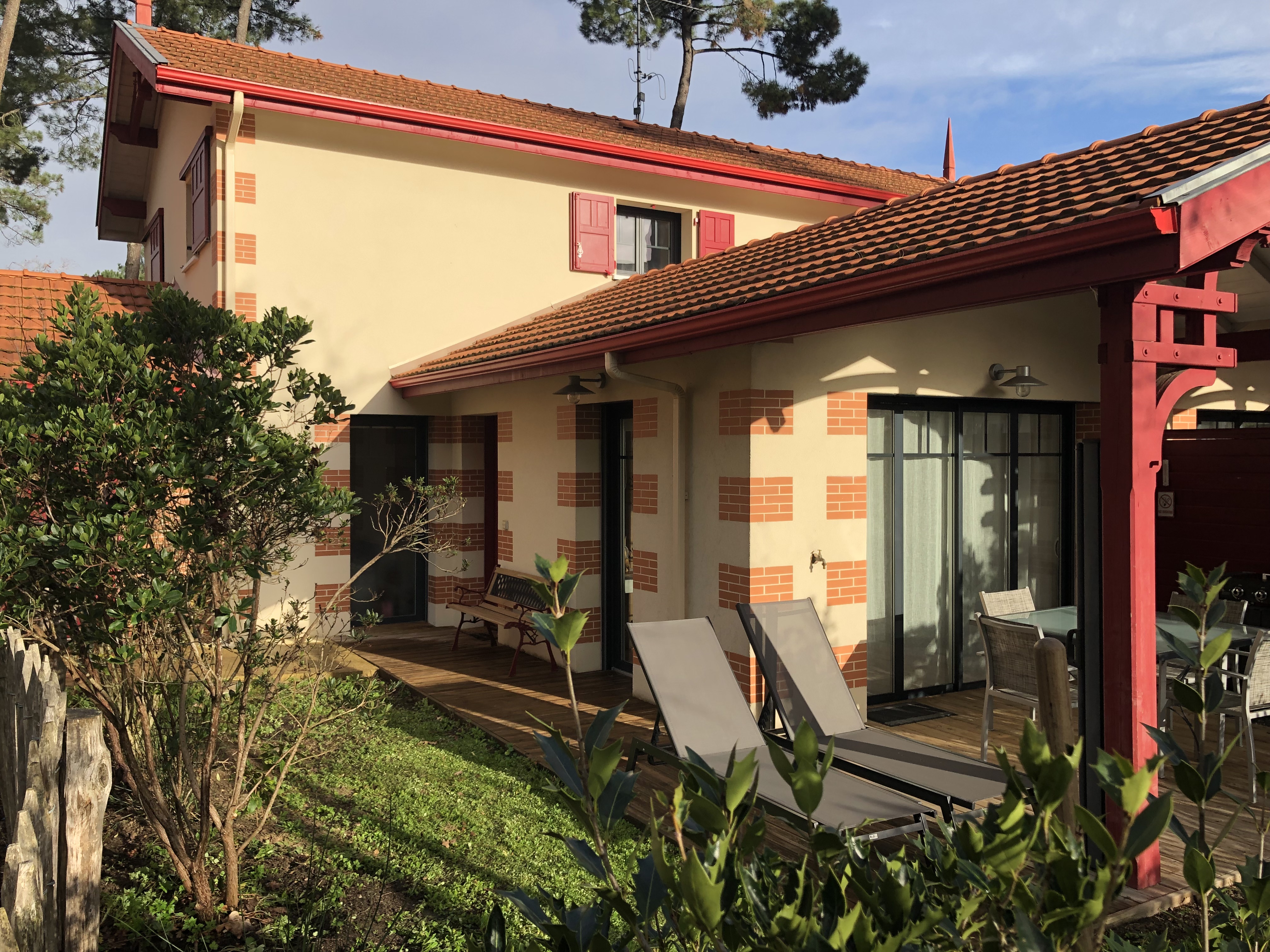 Elegant air-conditioned house terrace garden pool