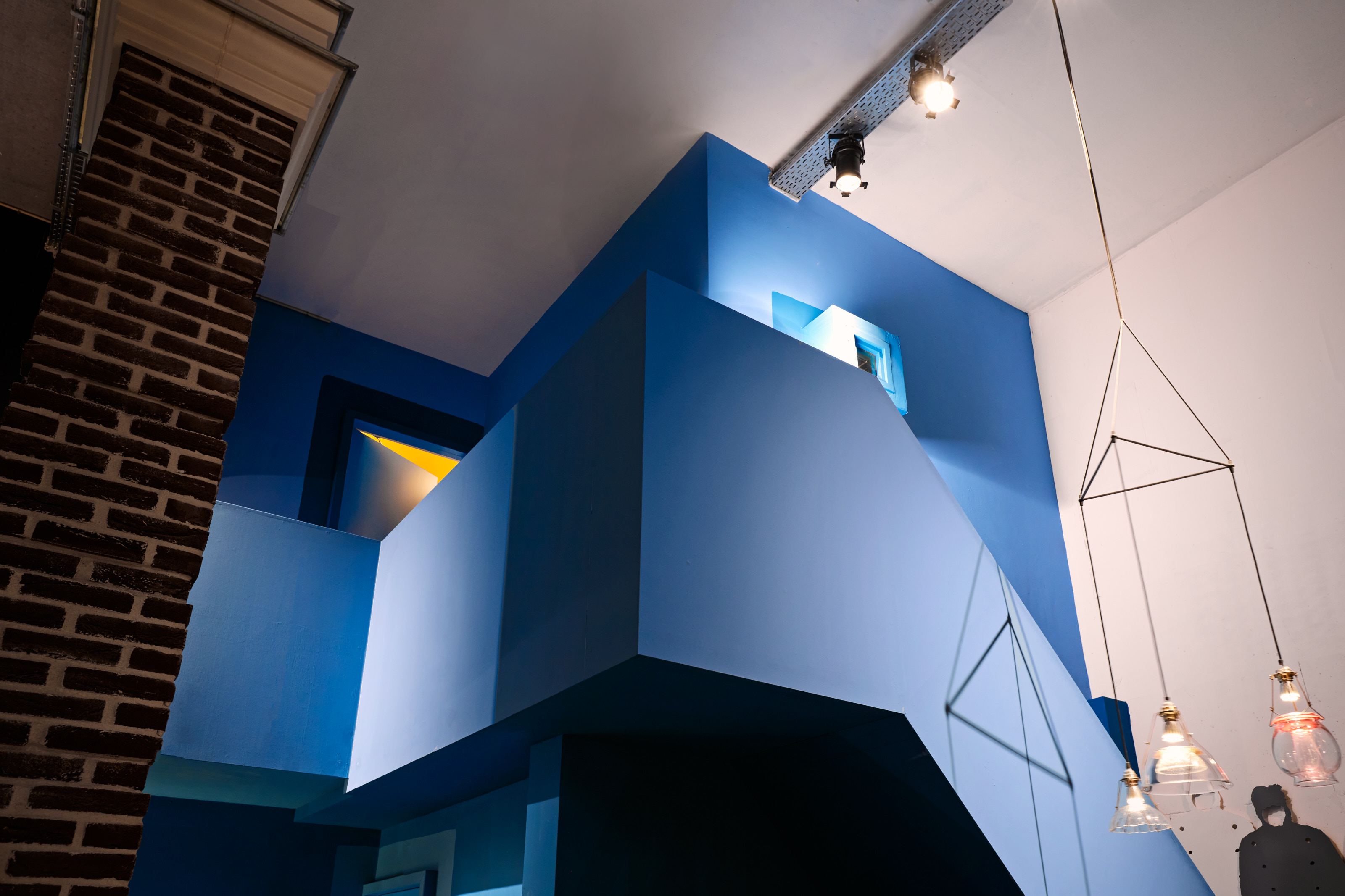 Hotel Not Hotel Ams: The Blue House Upstairs — Amsterdam stay