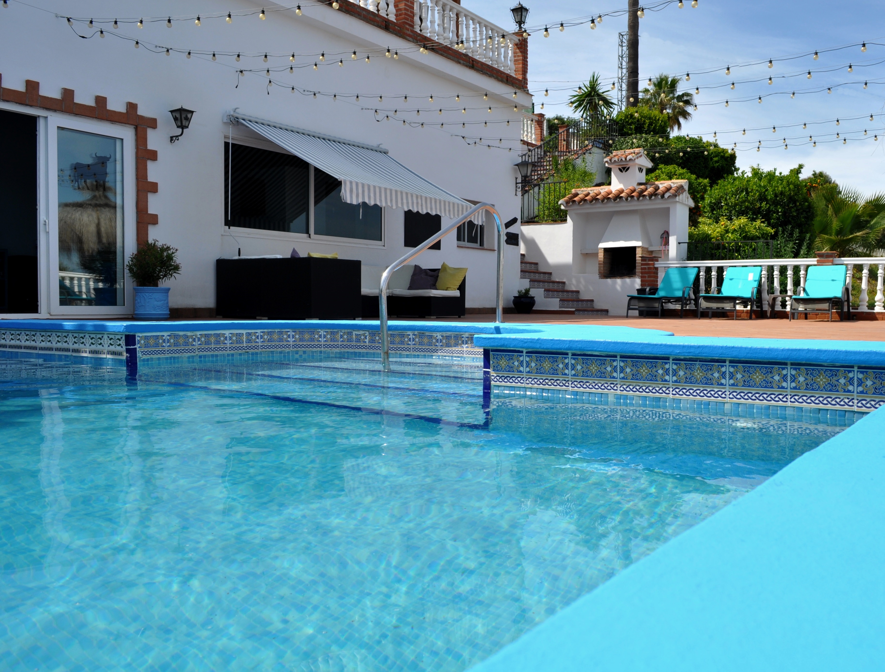 2 bed apartment/Hot tub/pool/Stunning views