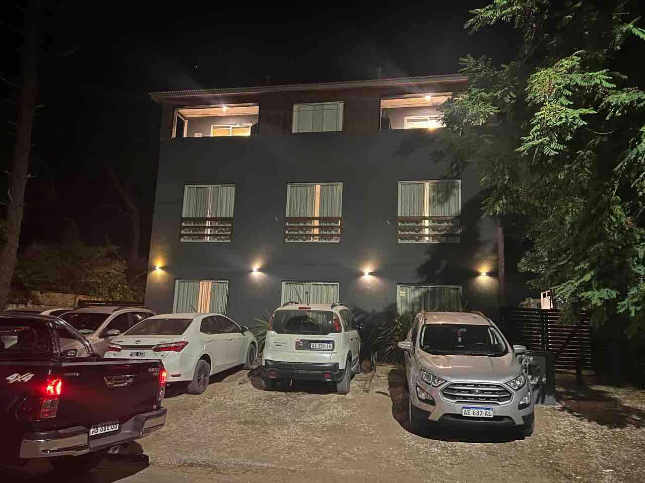 (8)Dpto 2 with. 2nd floor, enclosed balcony with parr.