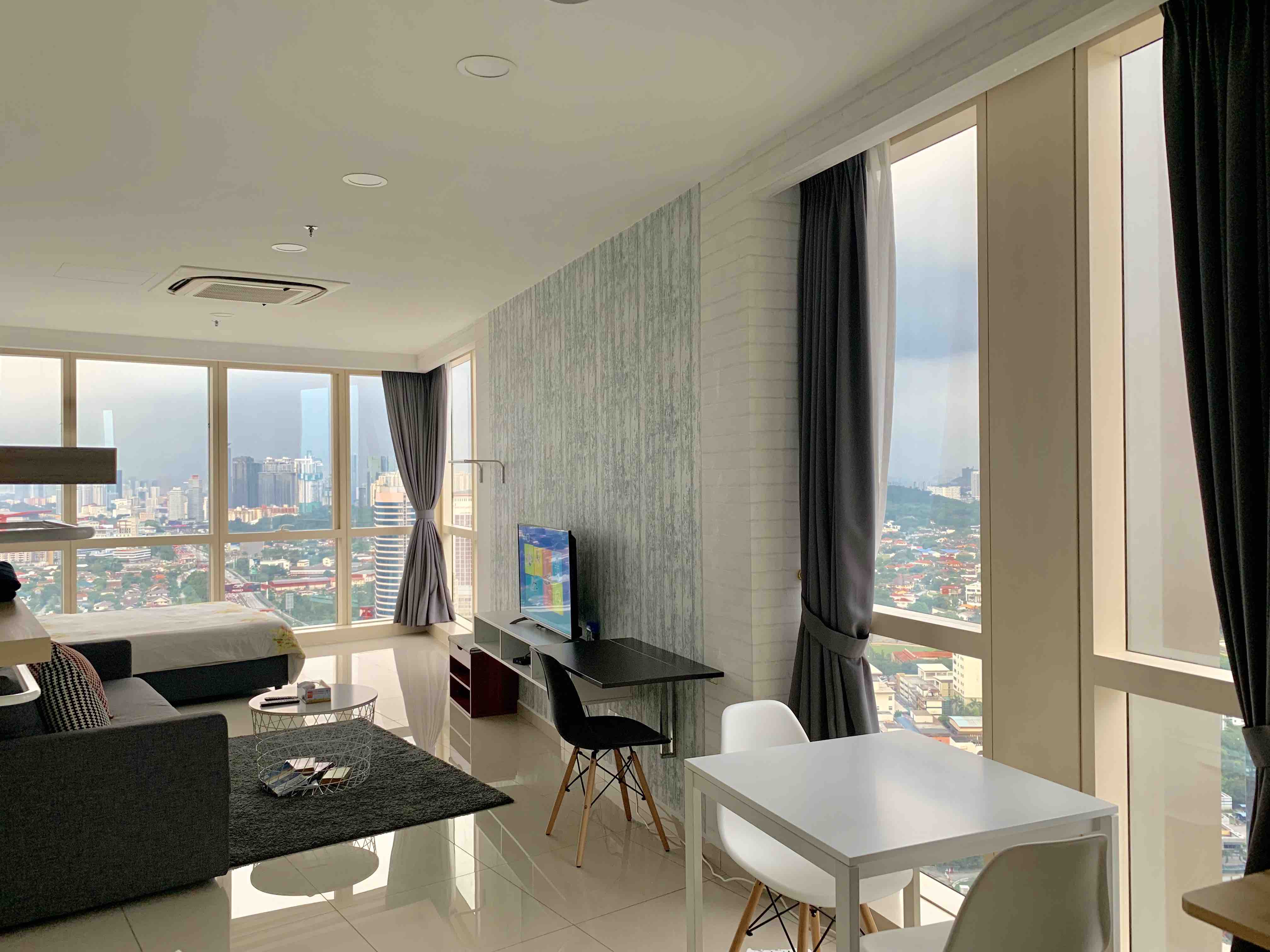 Ginger8 Deluxe 1 Netflix Lrt Pinnacle Pj Apartments For Rent In Petaling Jaya Selangor Malaysia