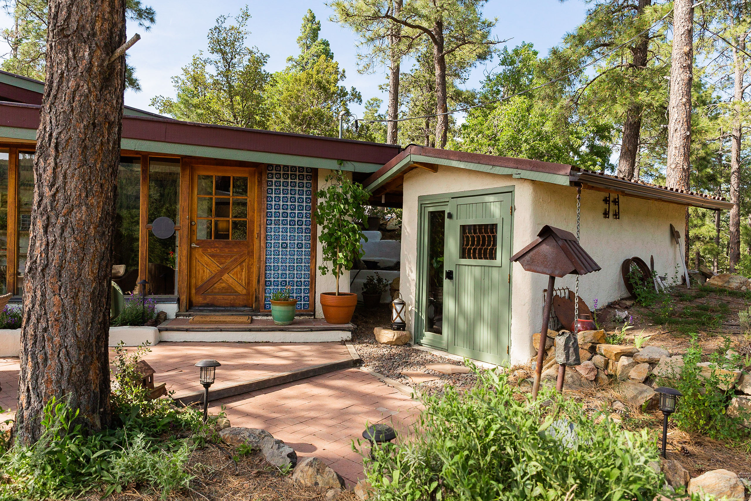 The Majestic Mountain Retreat Earth houses for Rent in Prescott