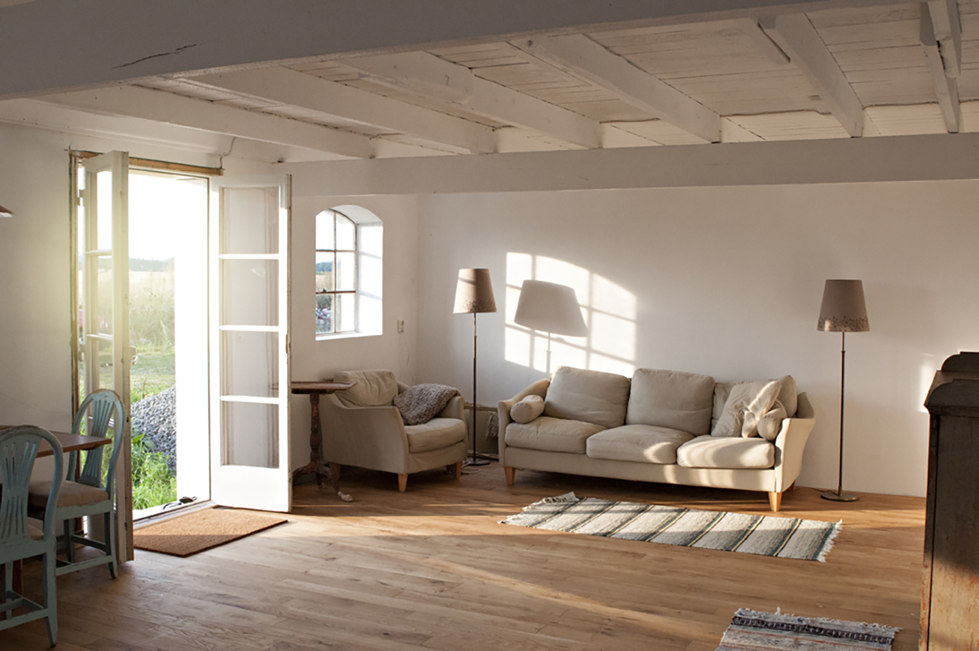 Beautiful and bright apartment in classic Österlengård