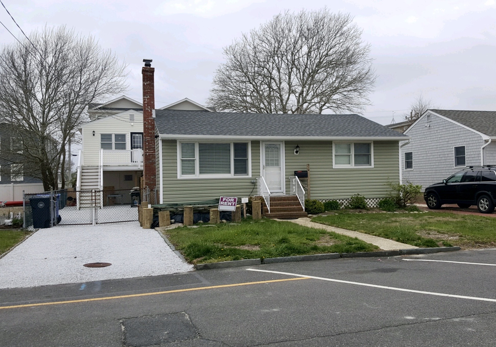 Newly Remodeled Home in the center of Beach Haven