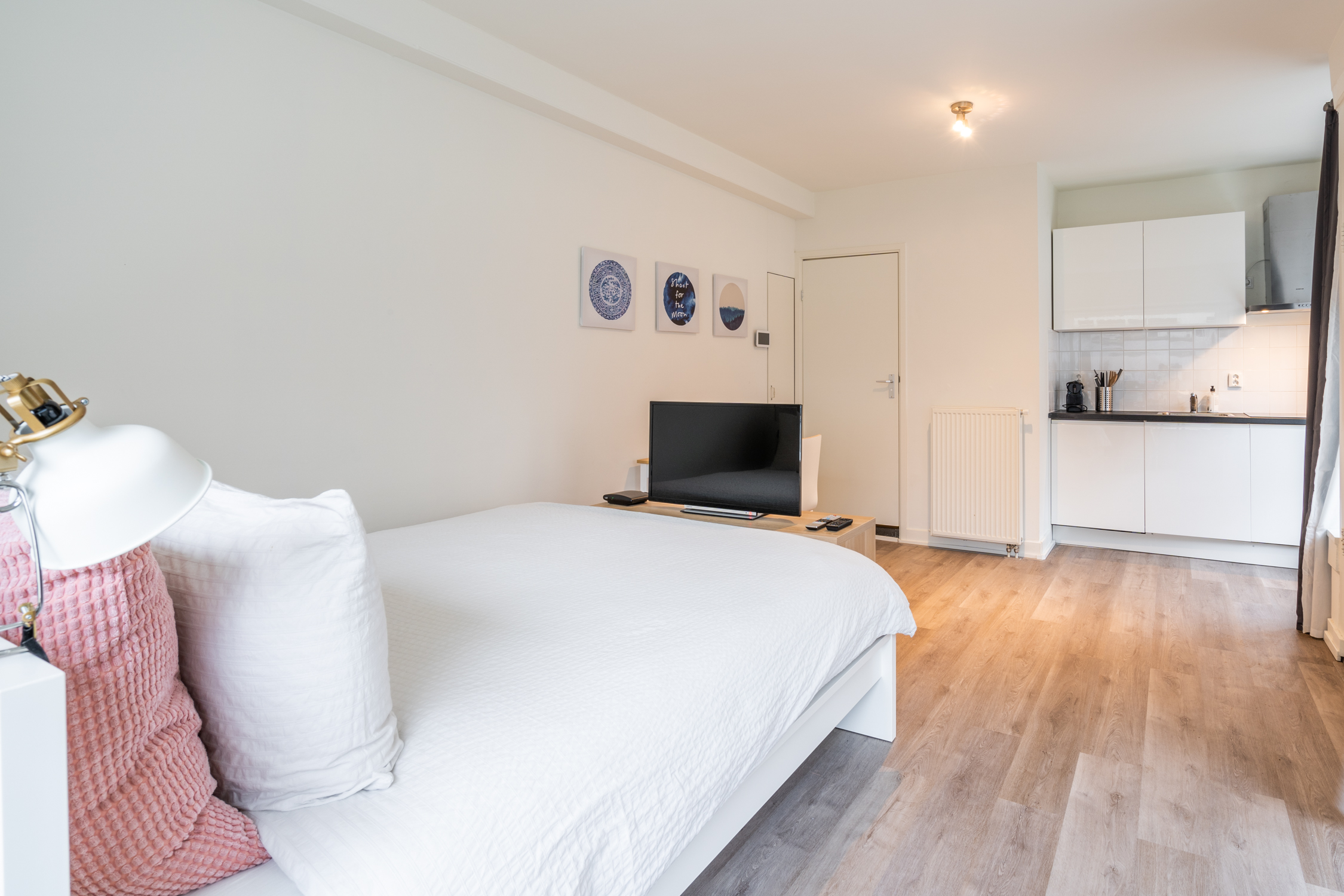 Modern & Clean Studio APT w/ WiFi @ Vondelpark โ Amsterdam stay