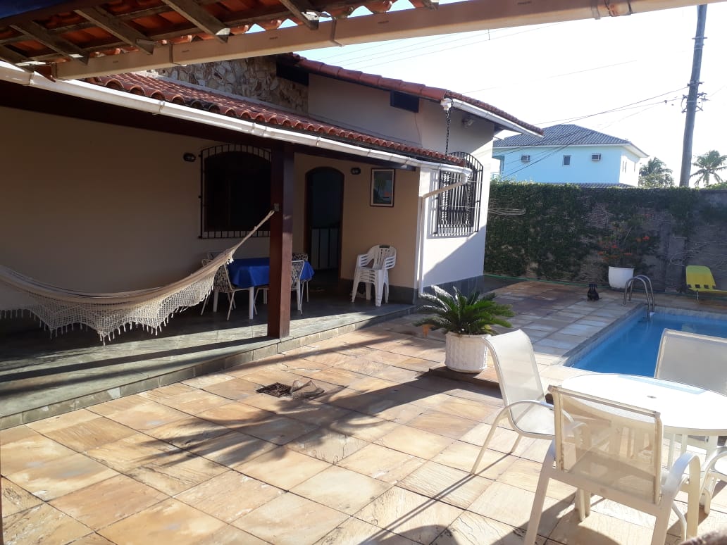 Casa com piscina e churrasqueira Barra de Maricá Casas para Alugar