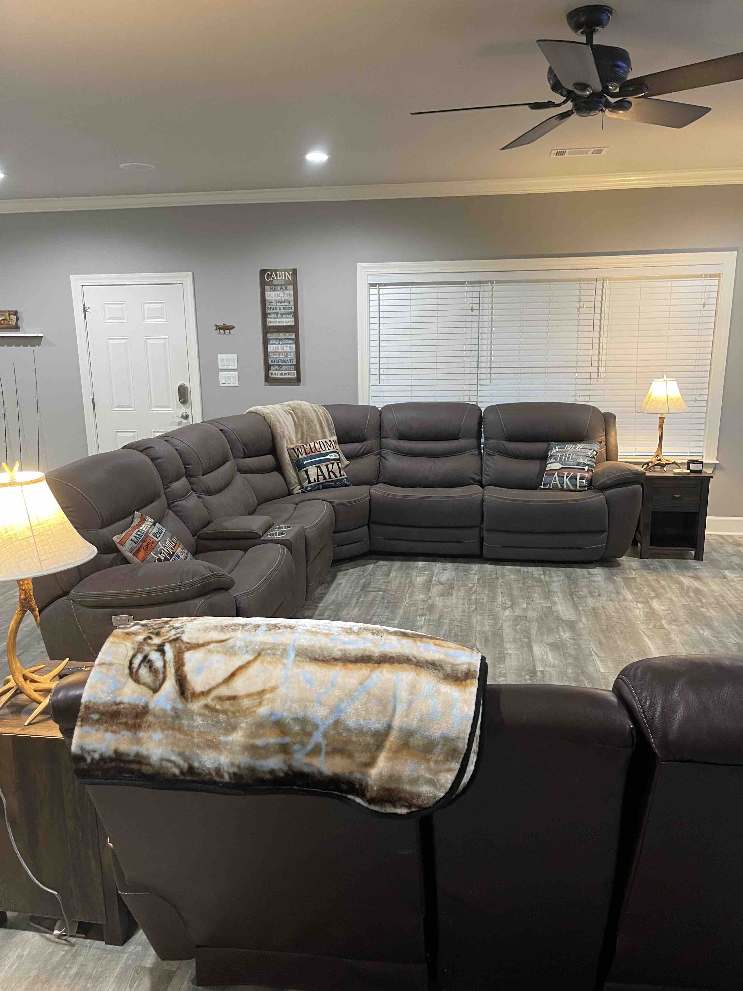 3 Bedroom Cabin at Lobo Landing w/ boat slip/ramp Cabins for Rent in