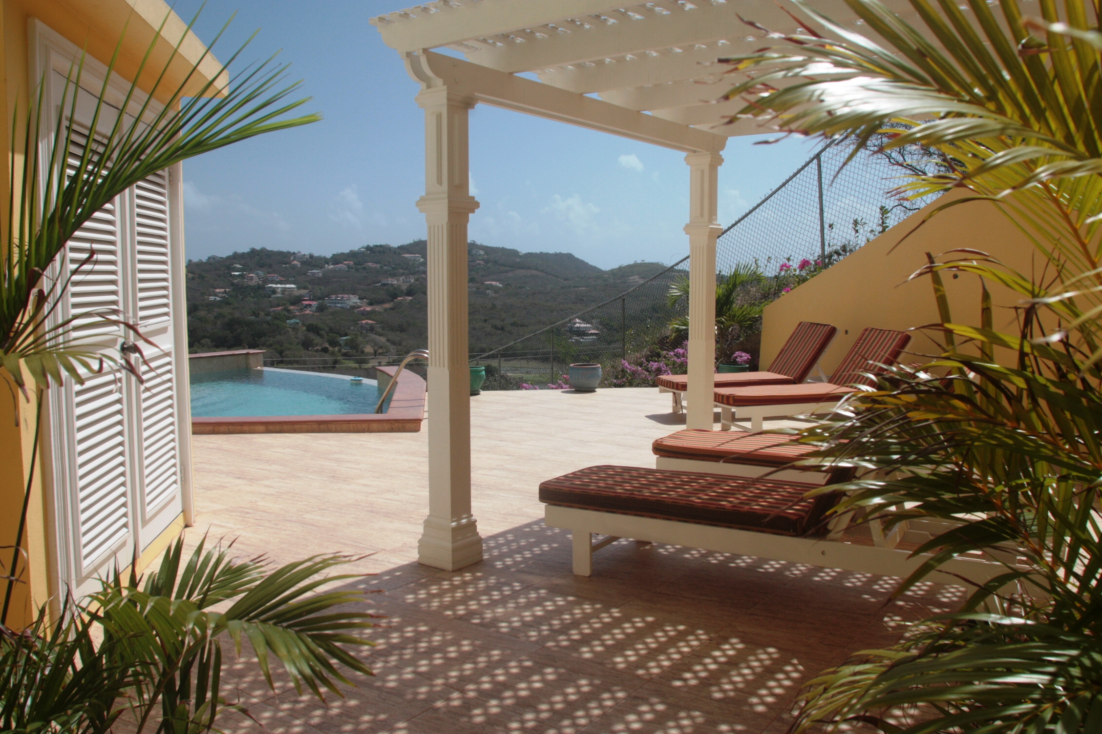 South Sea House Luxurious Apt No 3 Apartments for Rent in Cap Estate