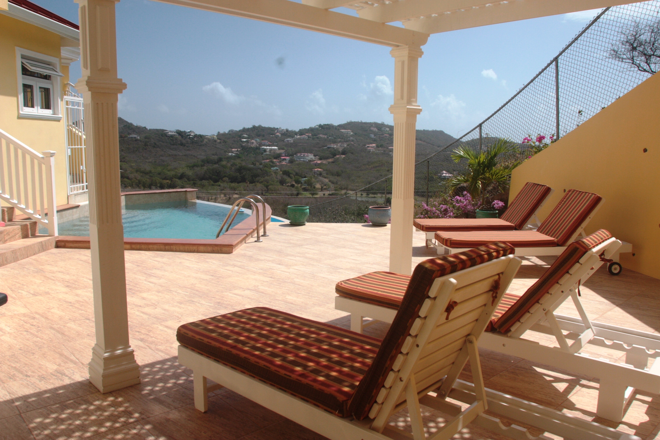 South Sea House Luxurious Apt No 3 Apartments for Rent in Cap Estate