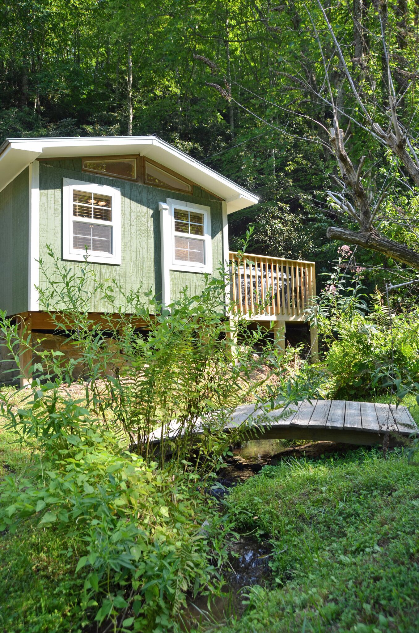 Hot Tub/Deck, Pet friendly, near NOC, Tsali;Dragon Tiny houses for