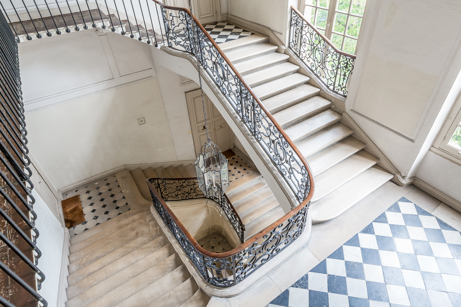 1000 secrets apartment in Hôtel-de-Ville, Paris