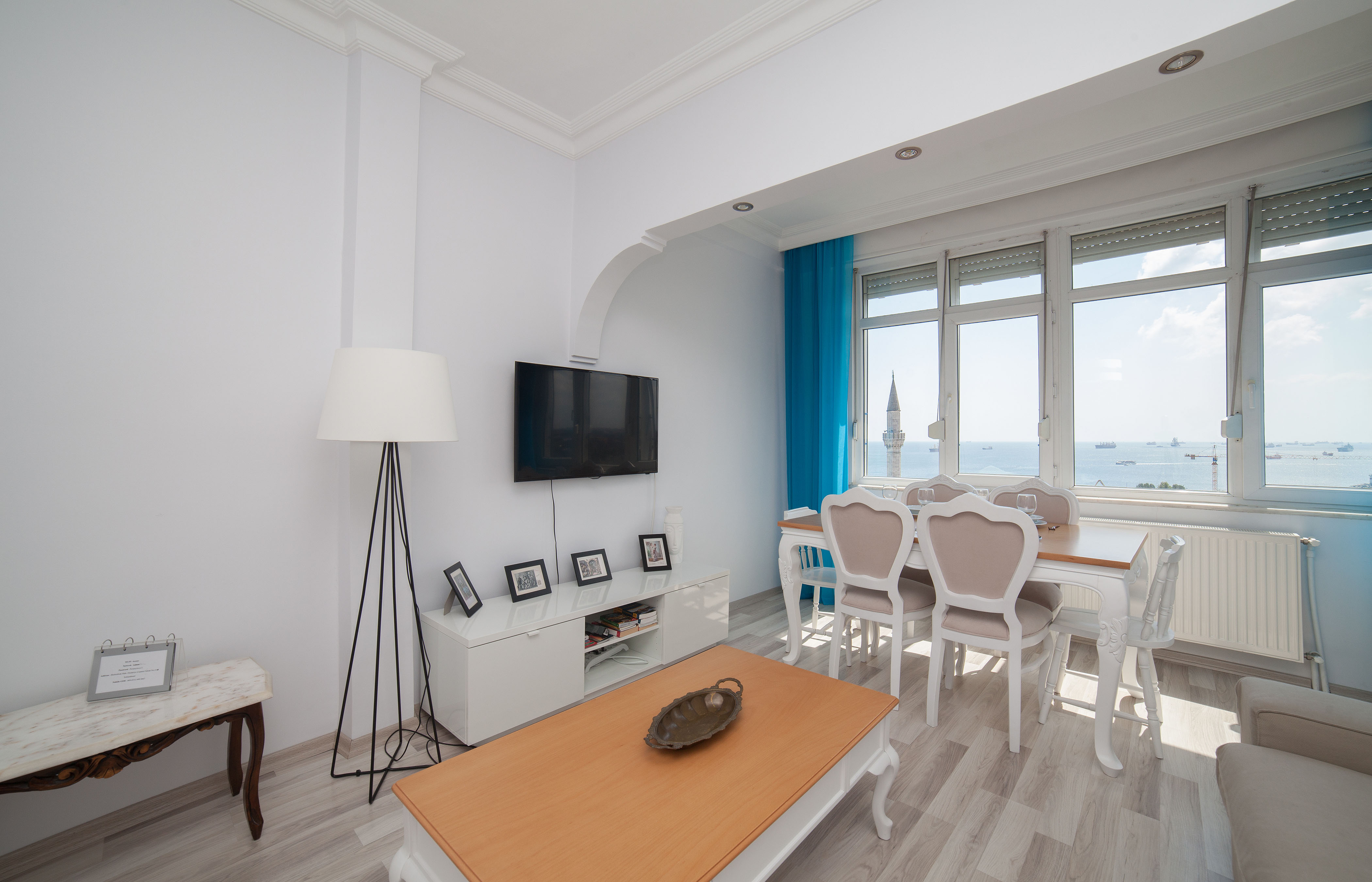 Sultanahmet Sunny Apartment 2 with sea view