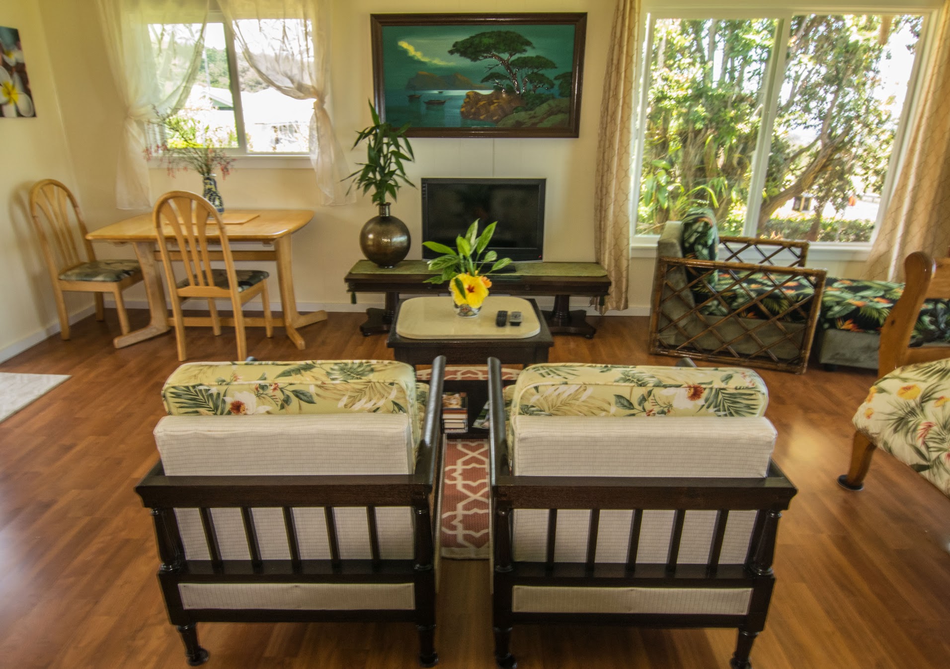 Jo's Hamakua Seaview Getaway Houses for Rent in Paauilo, Hawaii