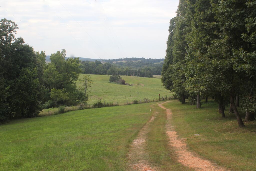 Murray's Cabin in The Ozarks Cabins for Rent in Harrison, Arkansas
