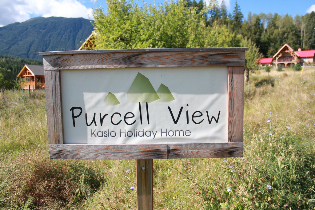 Purcell View Holiday Home, Kaslo BC Cabins for Rent in Kaslo, British
