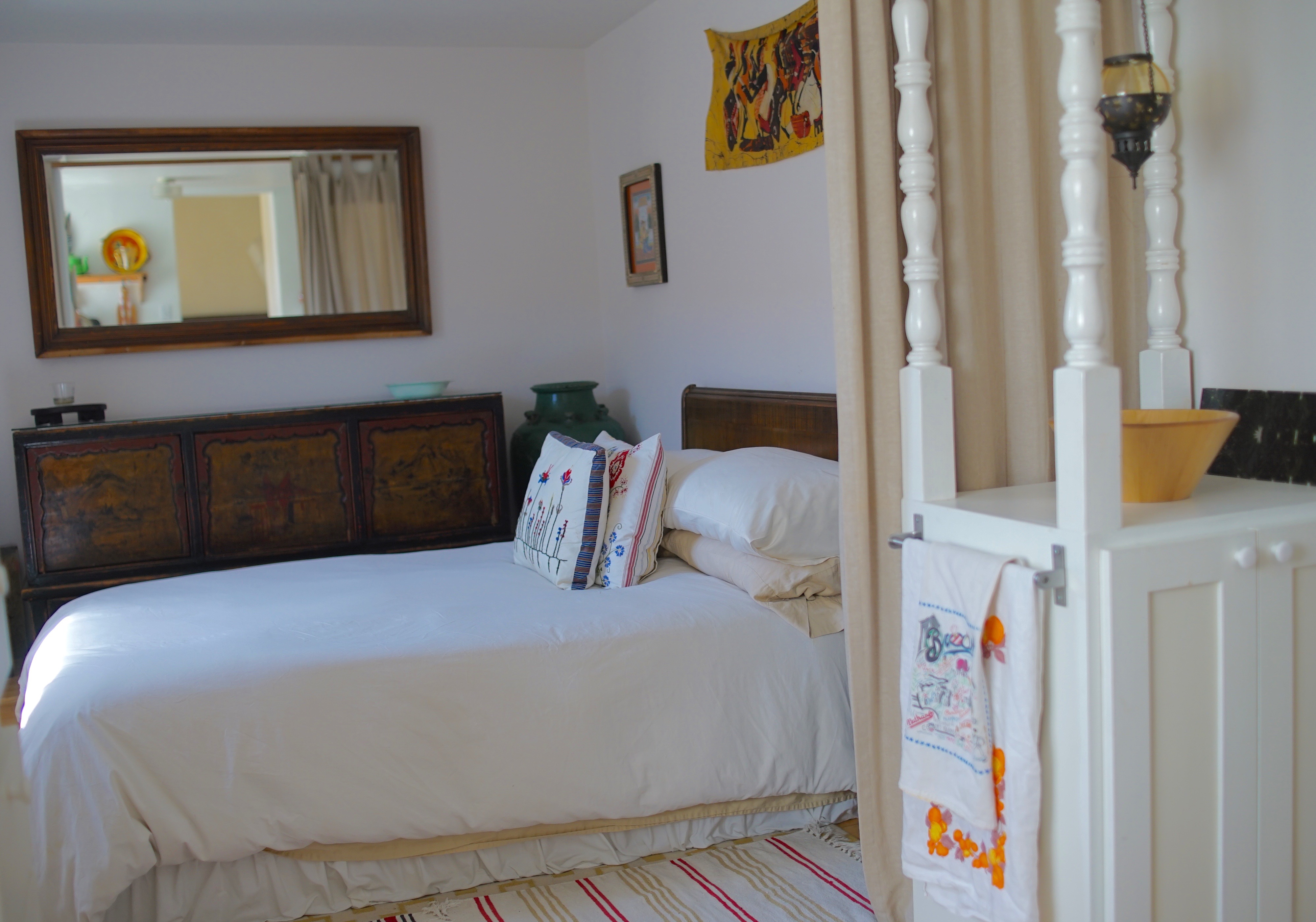 sweet little apt in Echo Park, Los Angeles