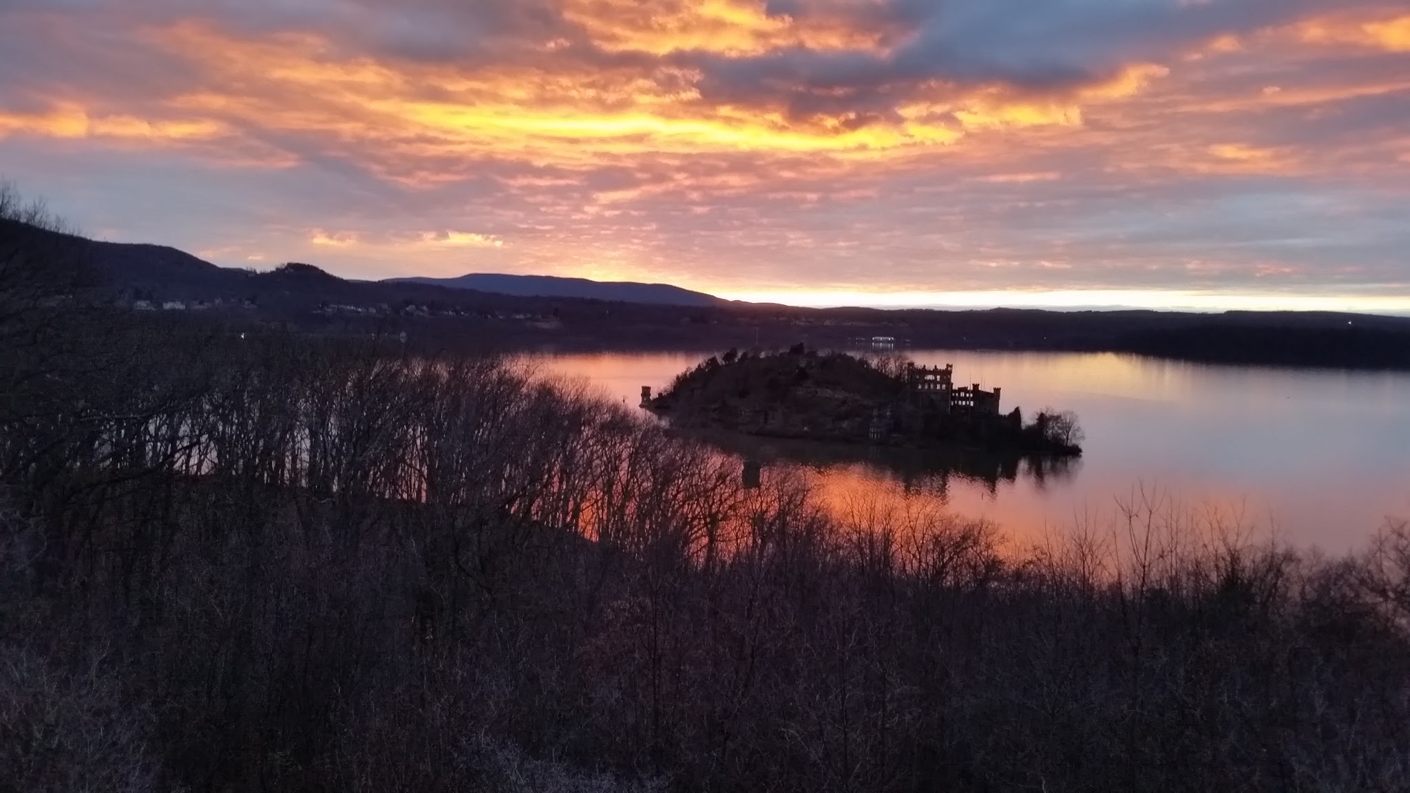 Soledad Y vistas al río Hudson con un millón de dólares - Airbnb