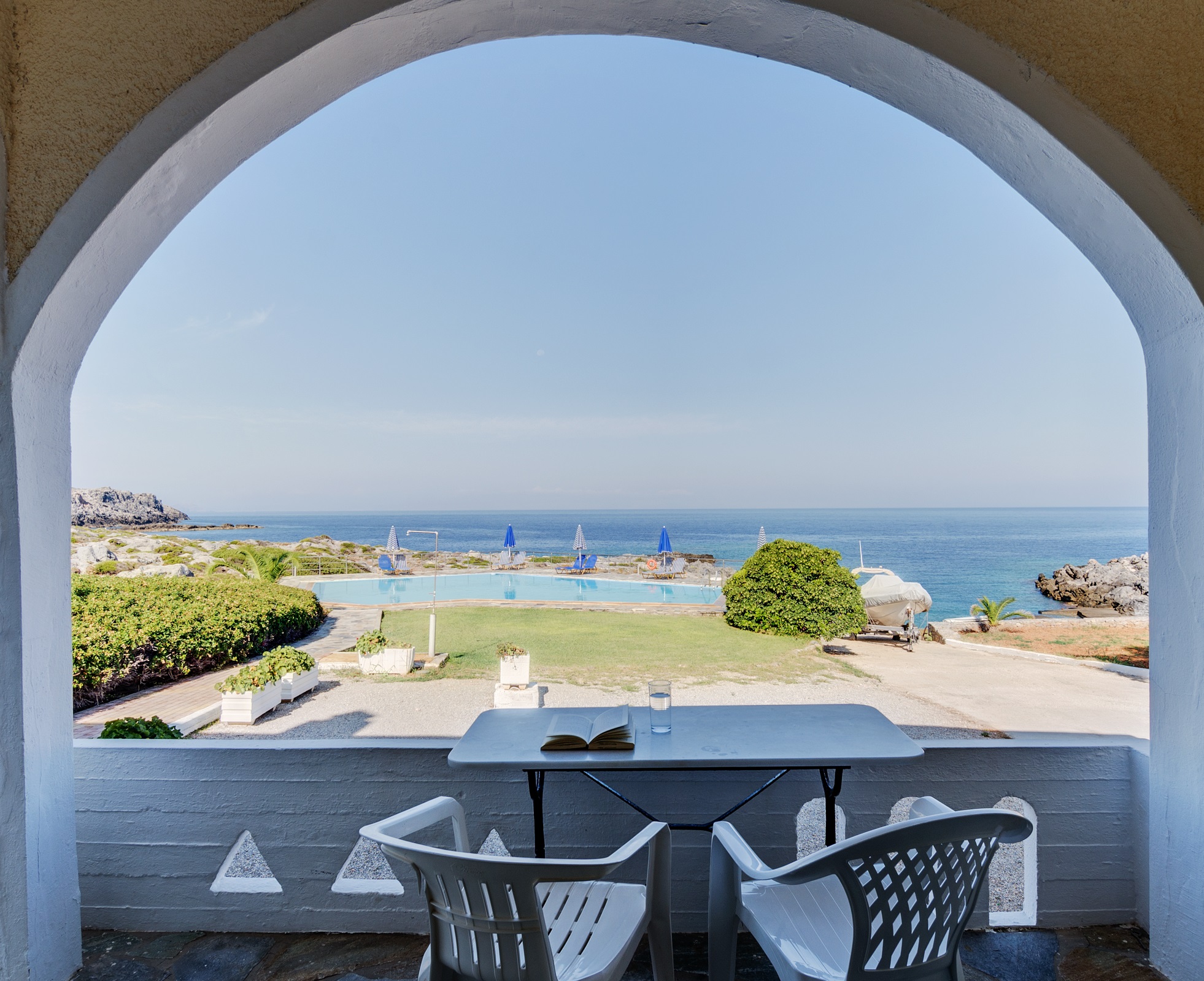 Astonishing sunset and sew view 1