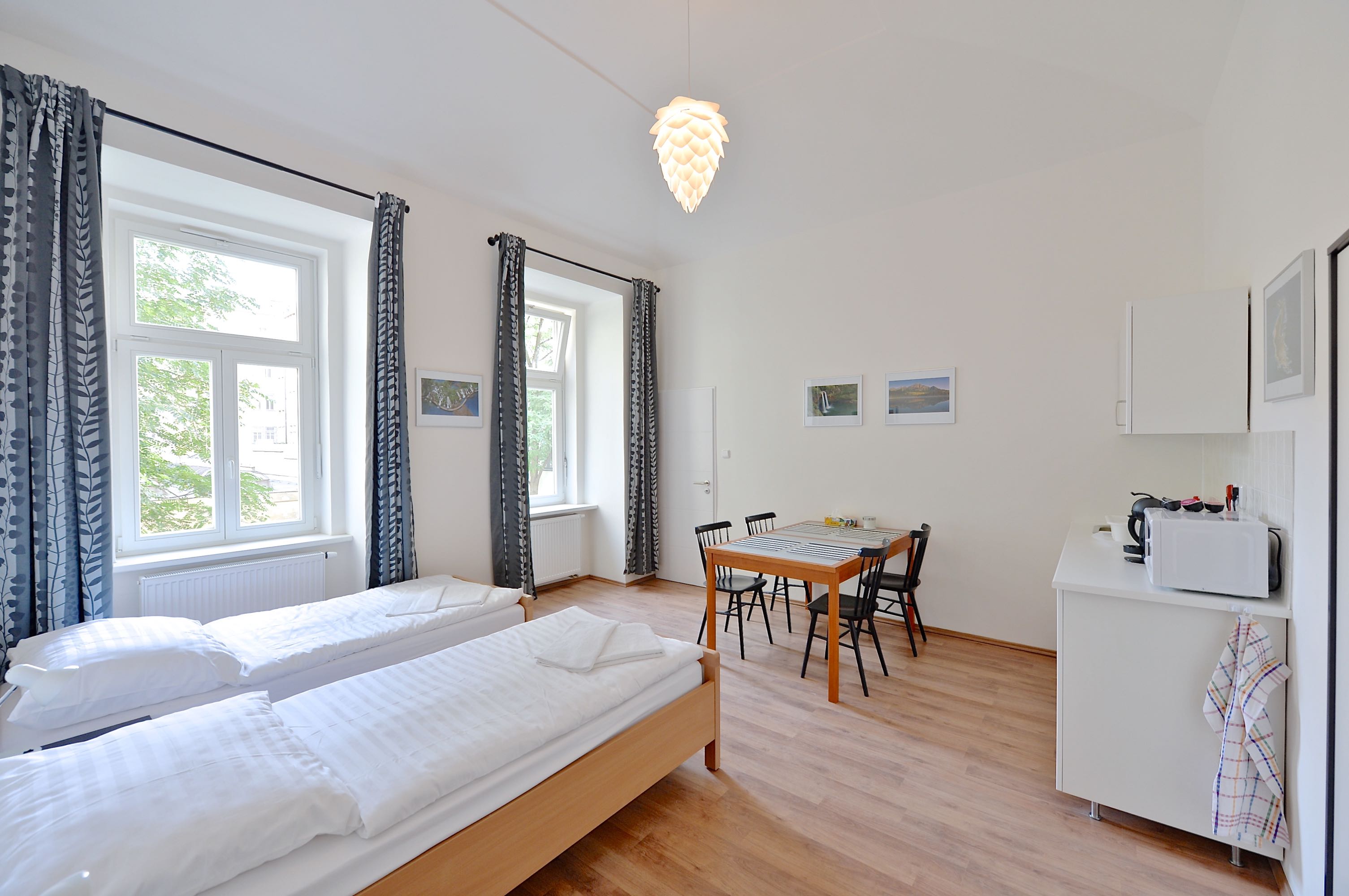 2) flexible beds/kitchenette/bathroom