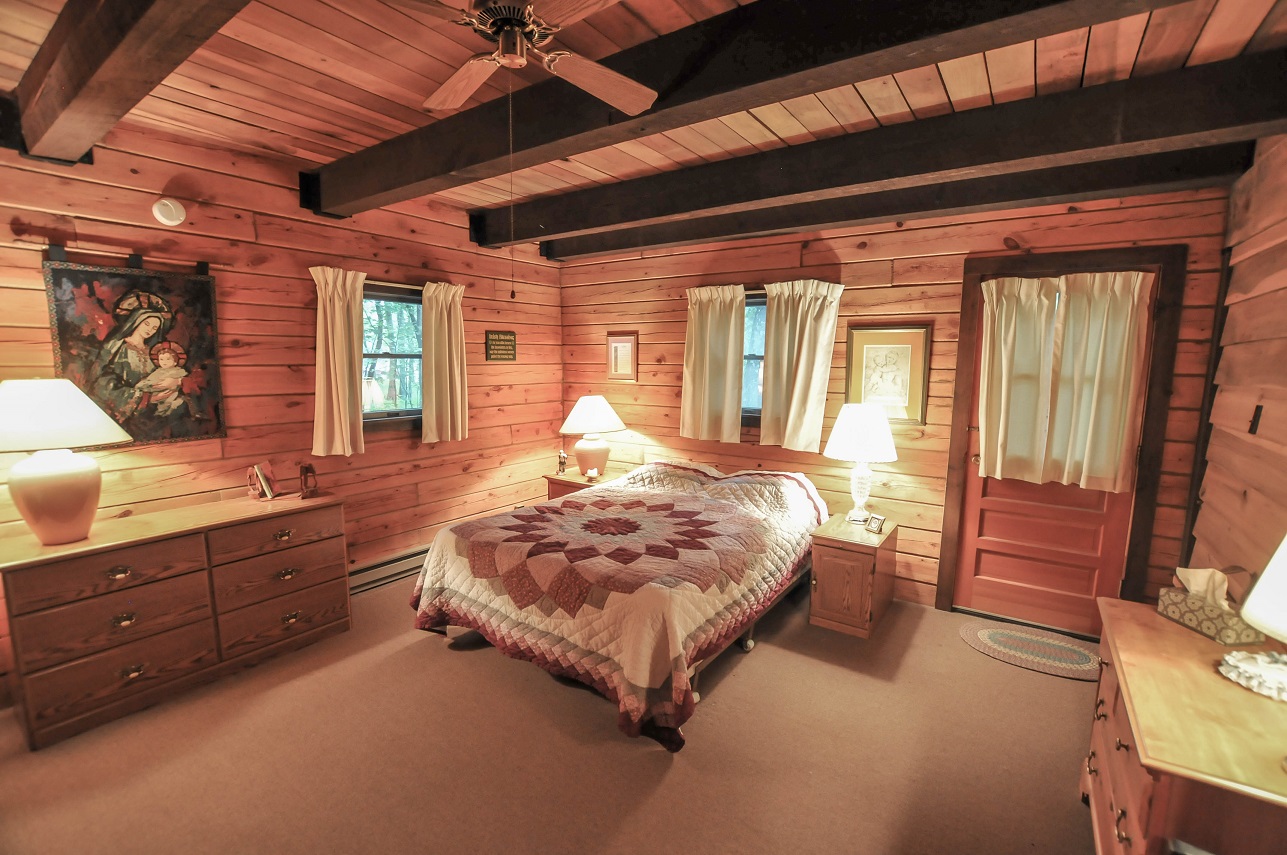 The Hermitage Deep Creek Lake Cabins for Rent in Swanton, Maryland, United States