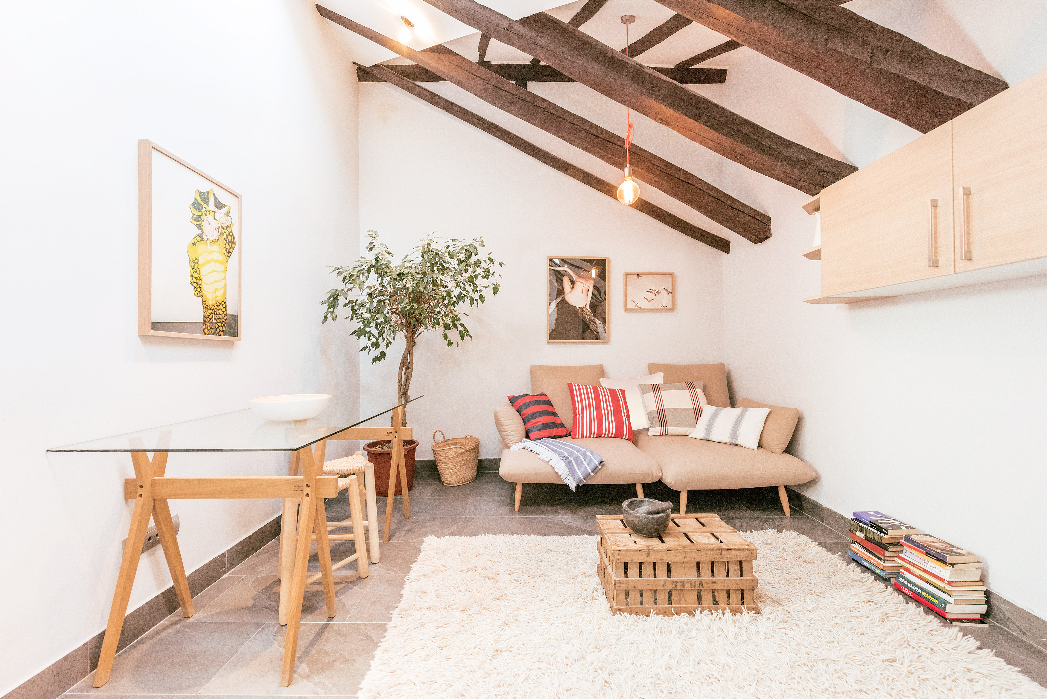 Bohemian 2bedroom attic in Lavapies in Embajadores, Madrid