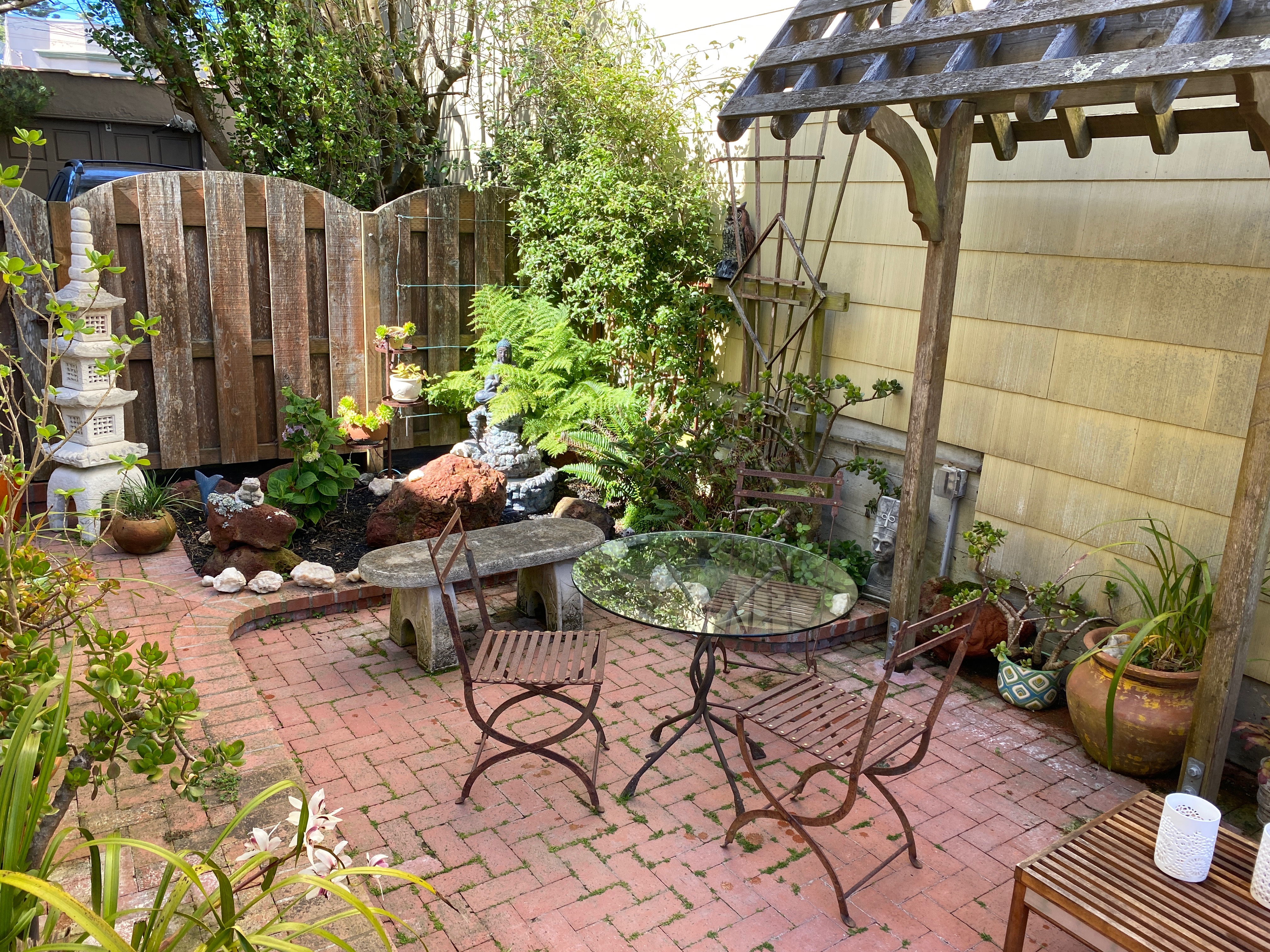 Peaceful Zen Garden Flat to Charm and Recharge You