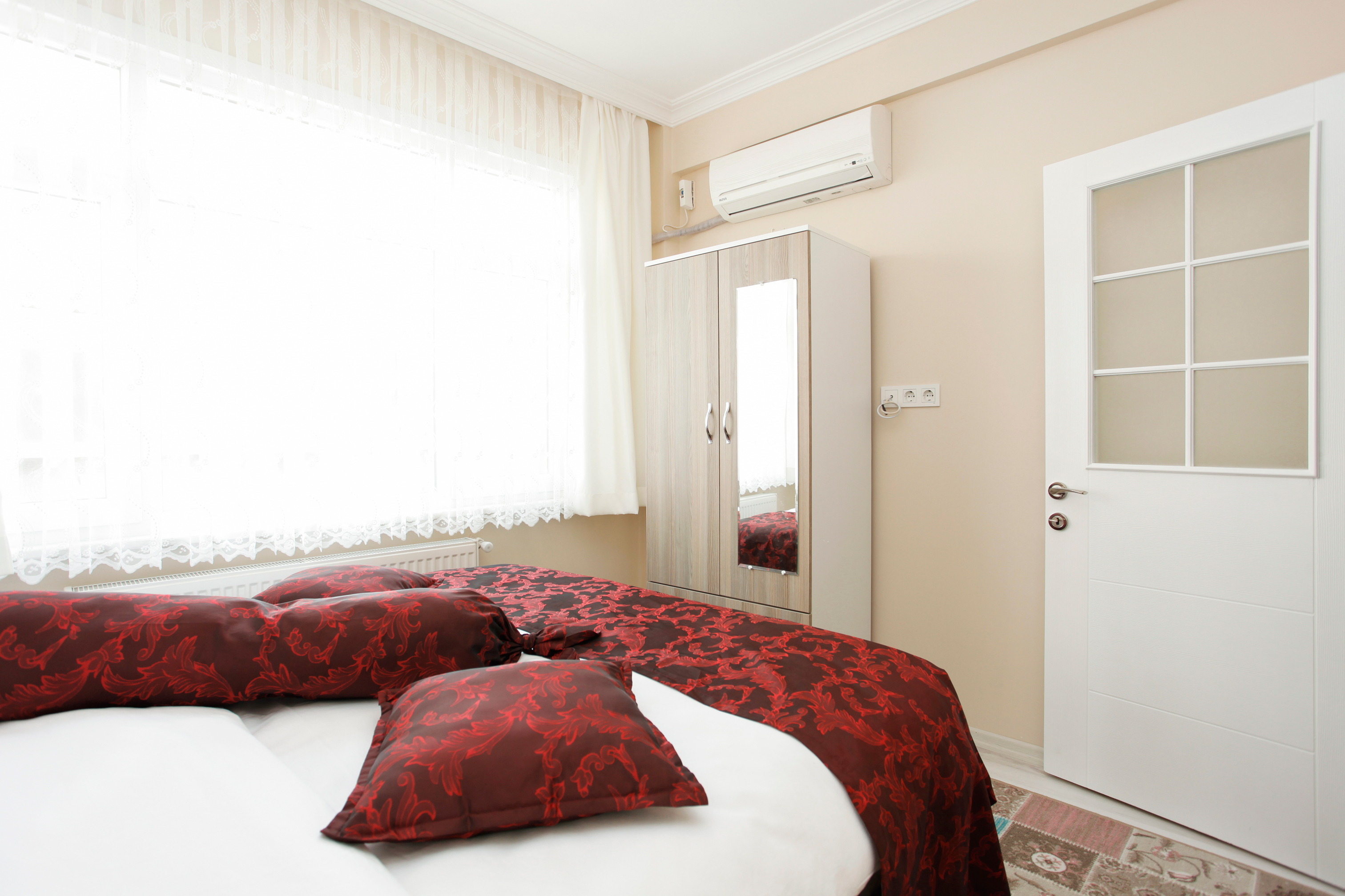 BLUE SULTAN APART Unbeatable Location