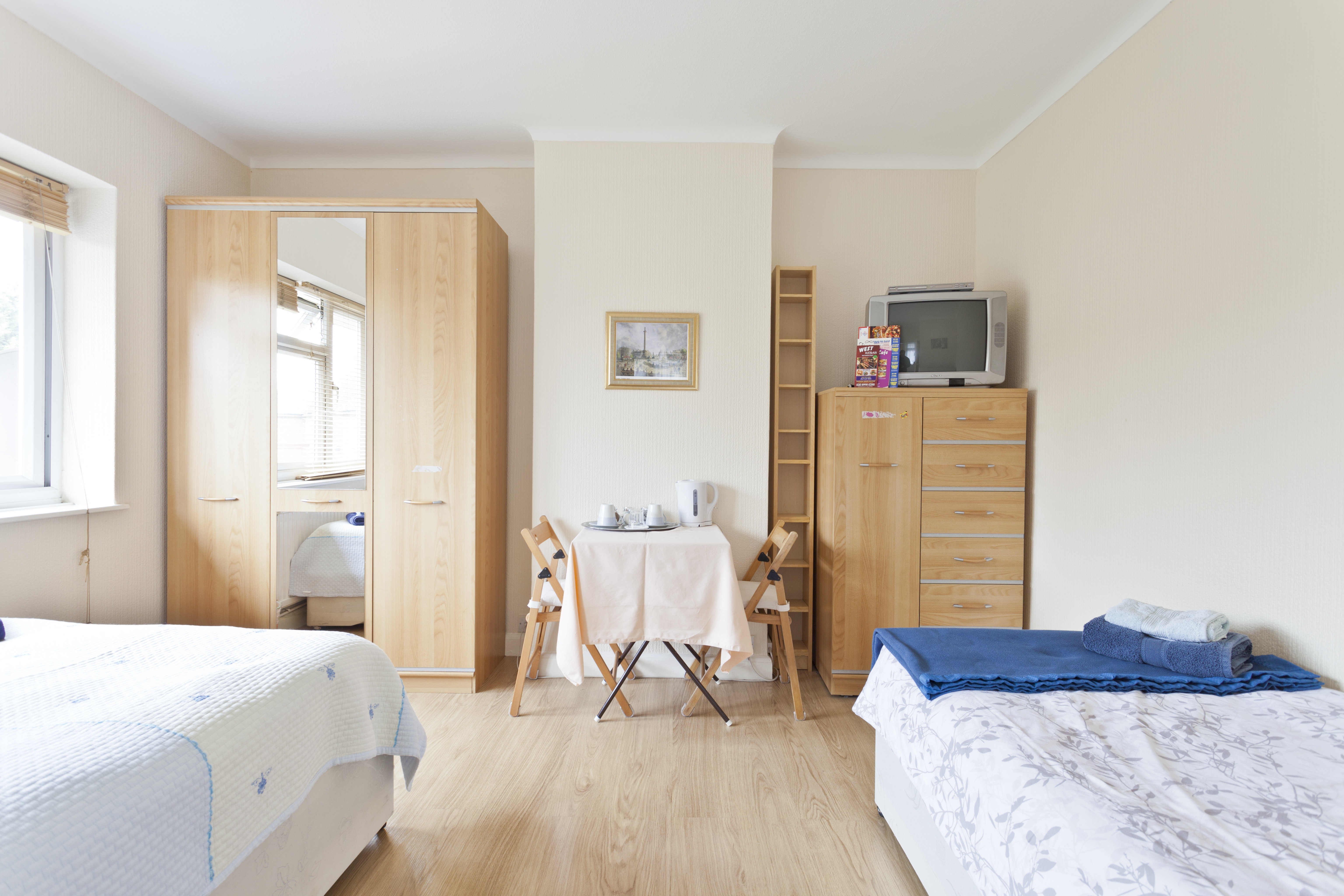 GREAT VALUE ROOM- SAVE £££££ in Ealing, London