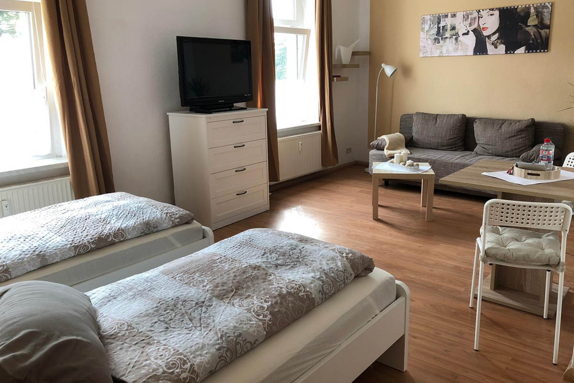 ZW01a Cozy, centrally located, 1-room apartment in Zwickau