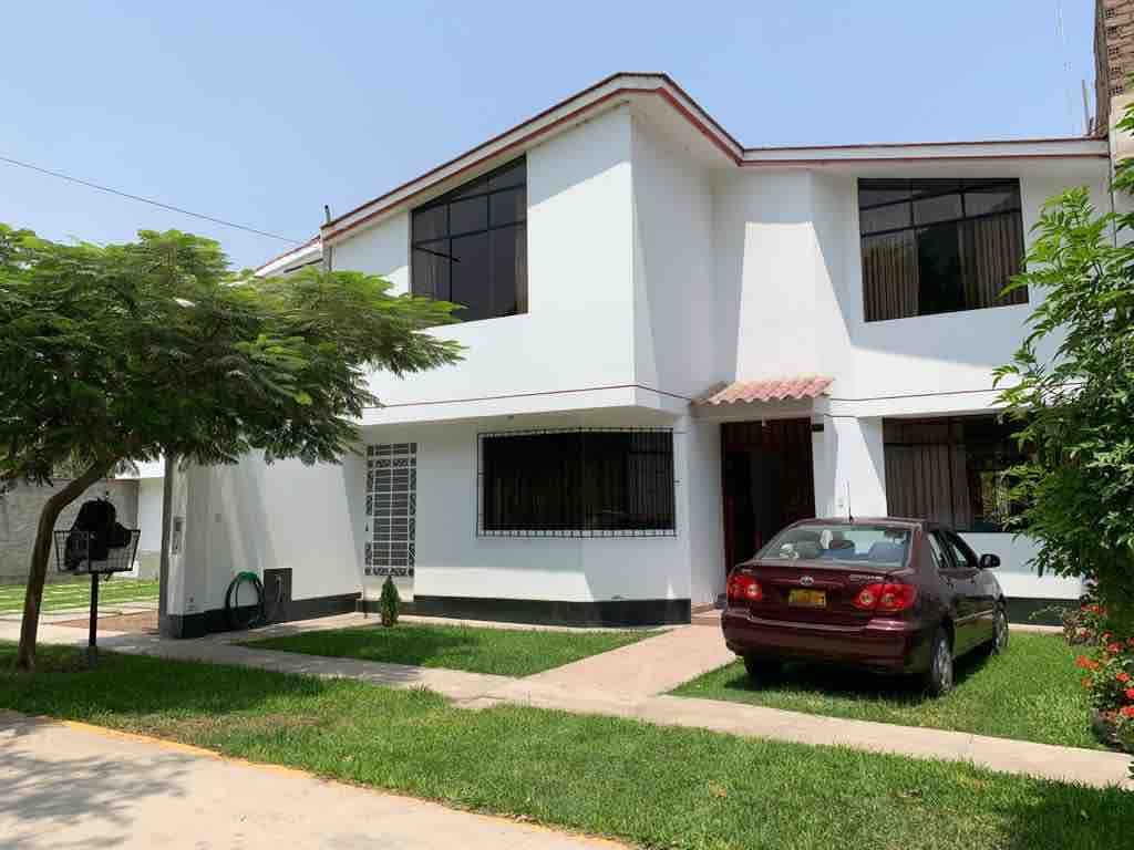 Club Los Girasoles Hermosa Casa de Campo 200m2 Bungalows en renta en Lurigancho, Gobierno