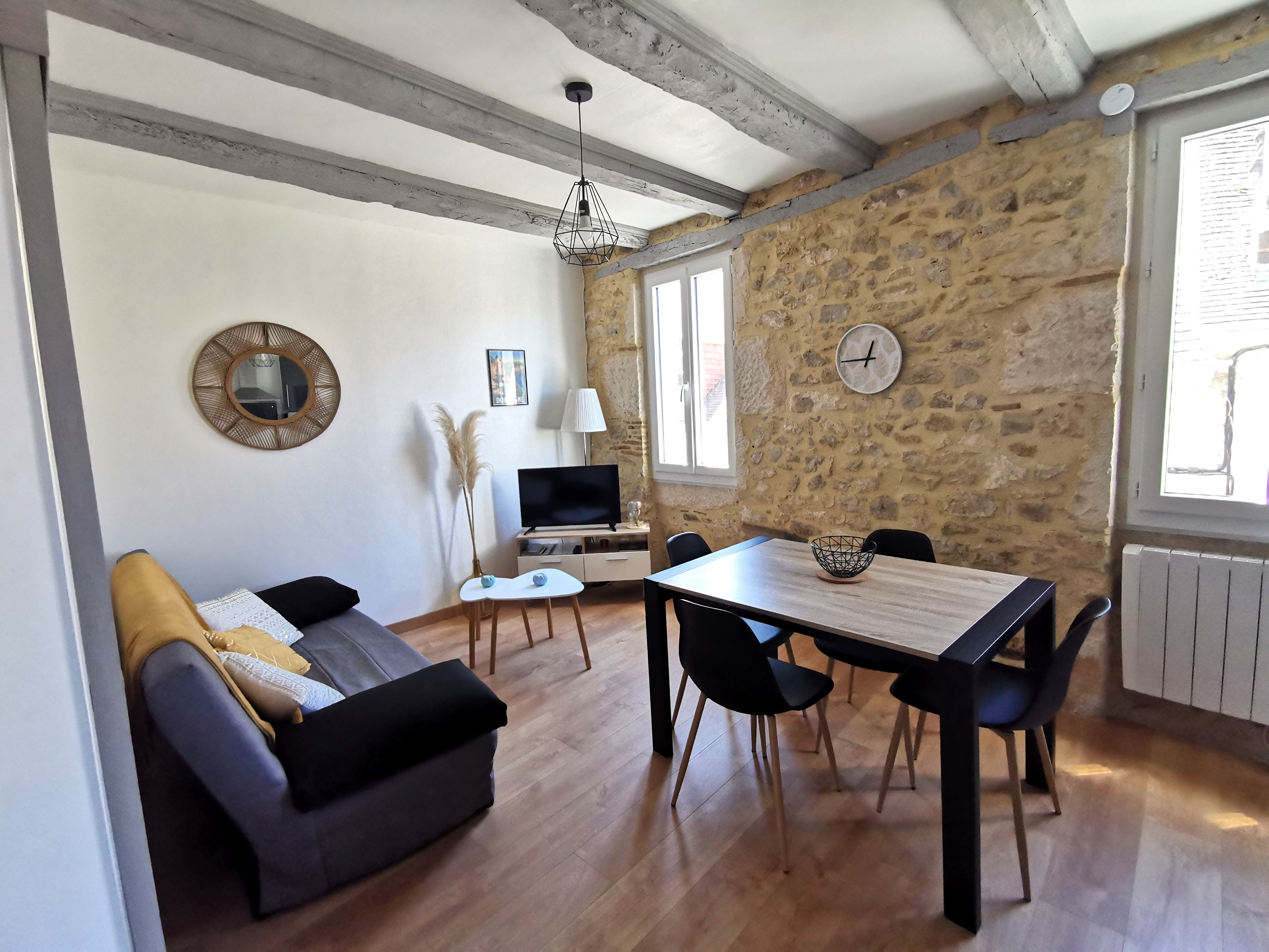 Refurbished duplex with abbey view