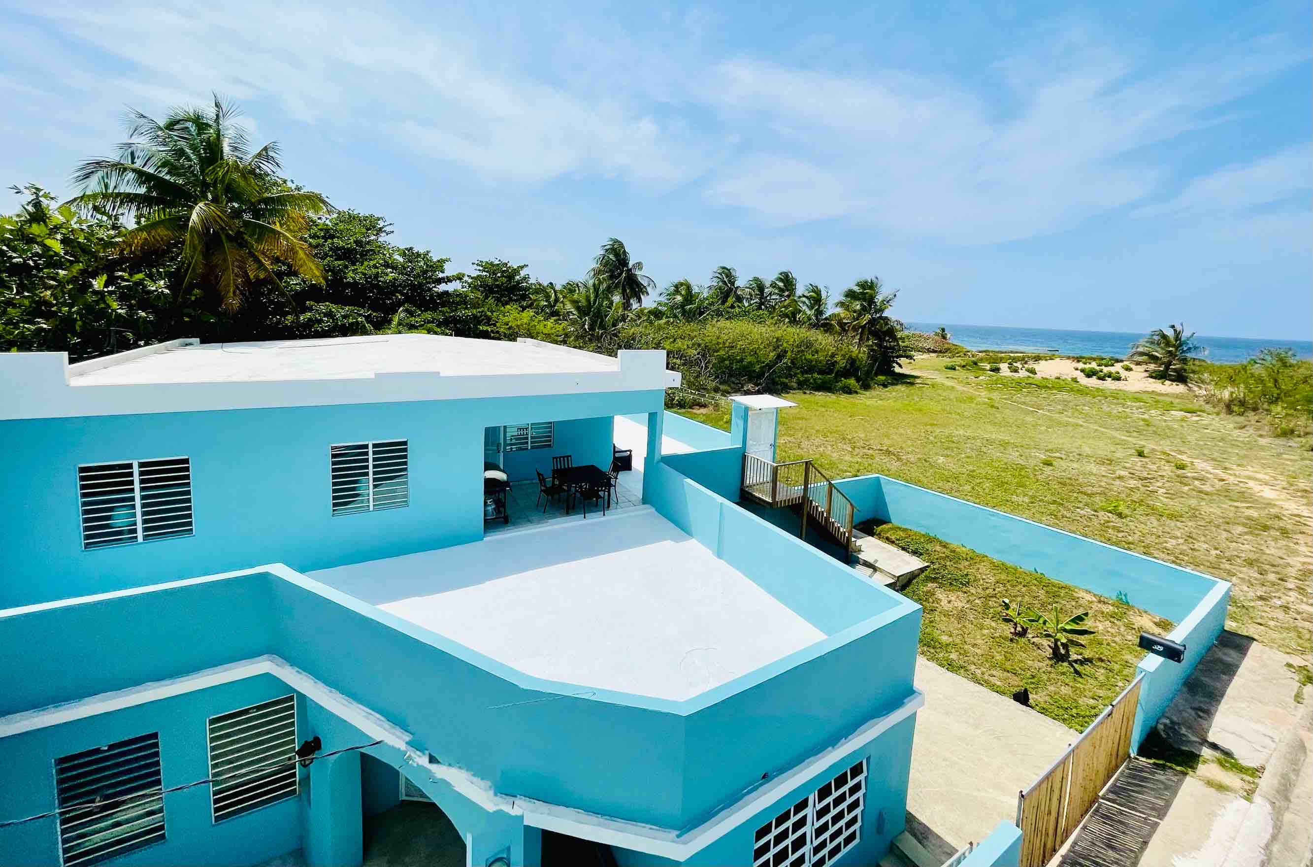Poza Obispo Beach House Houses for Rent in Arecibo, Arecibo, Puerto