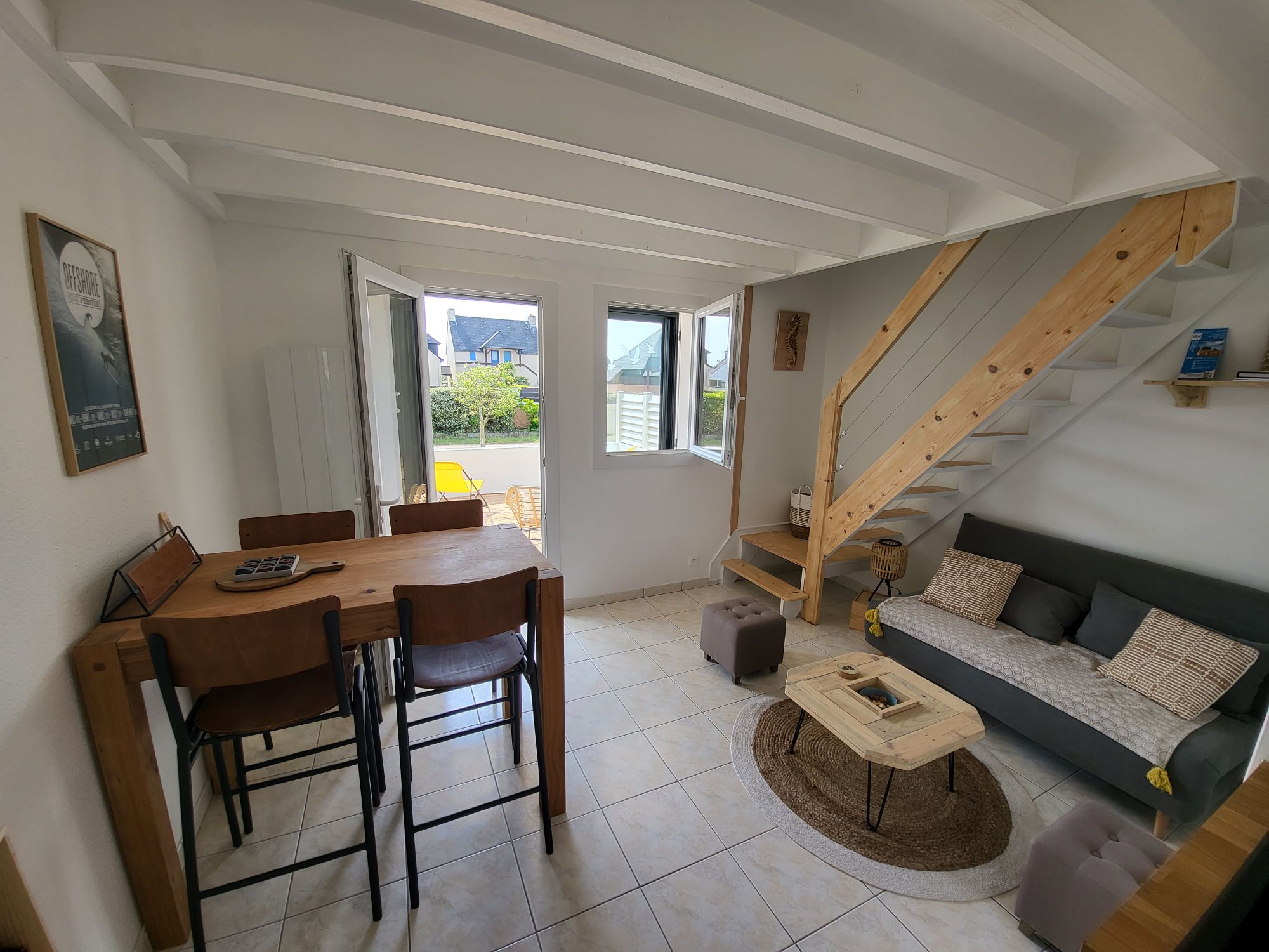 Nice cottage between sea and dunes