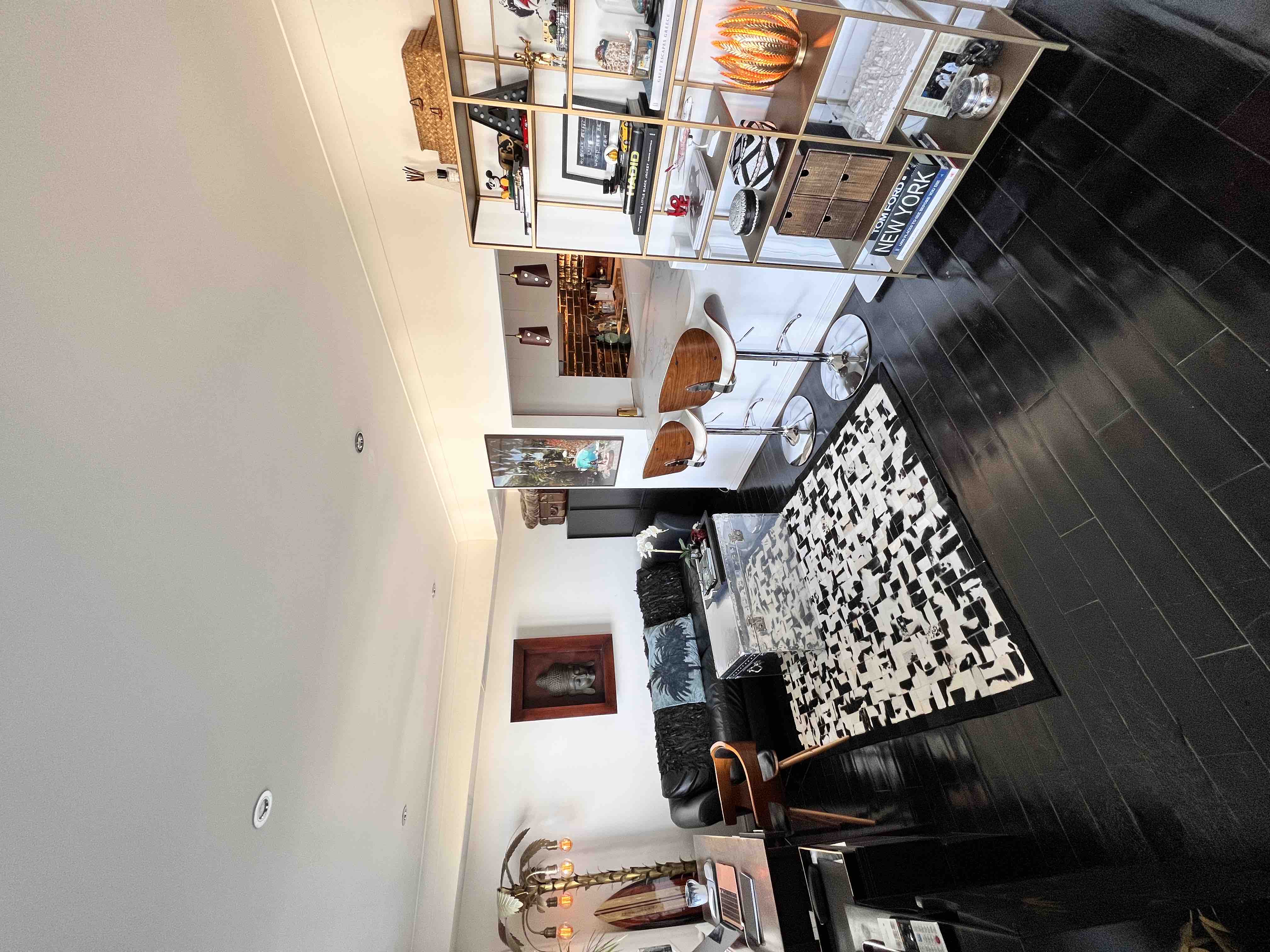 1 bedroom flat with big balcony! in Kensington and Chelsea, London