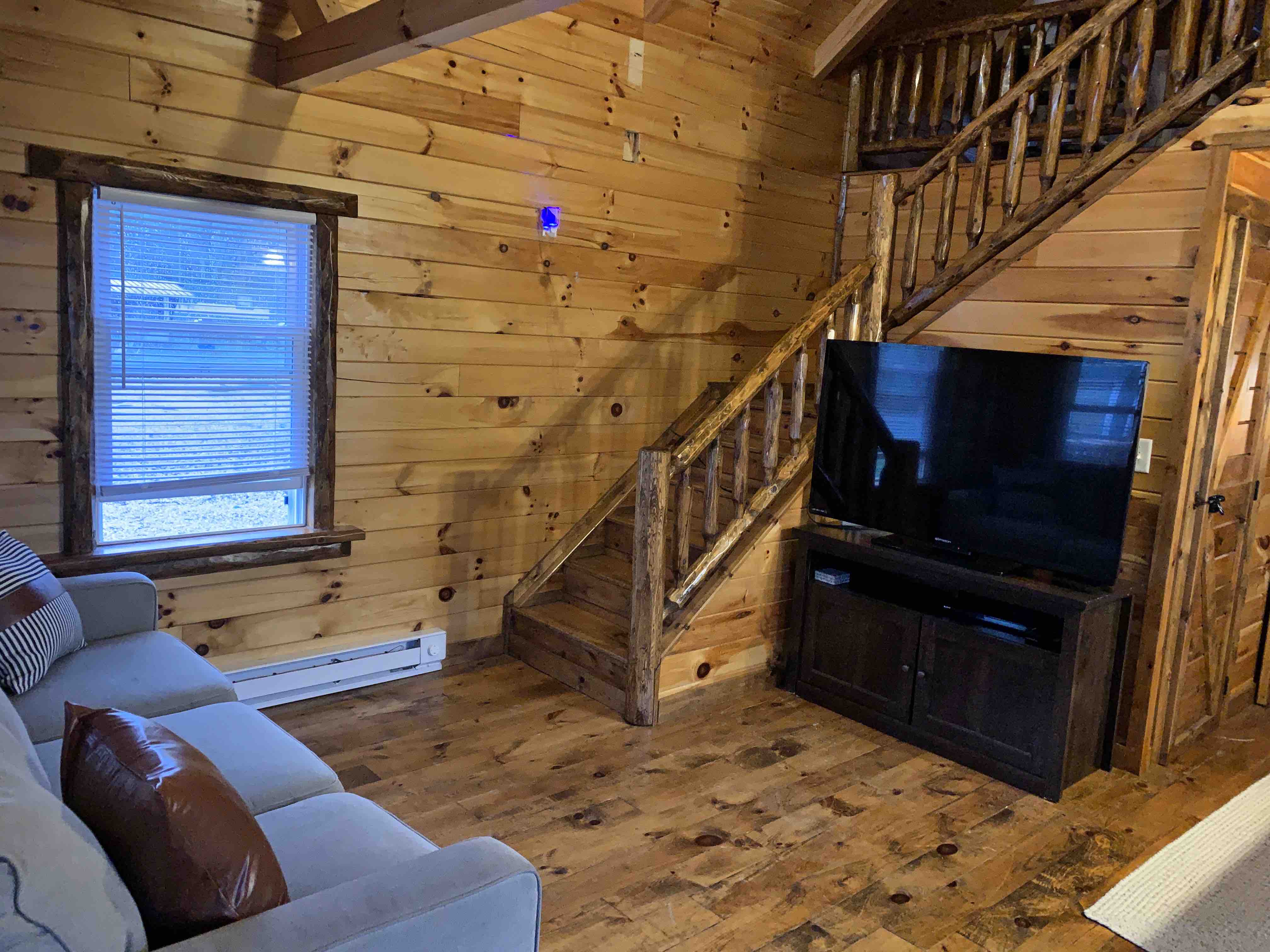 GOTL Lakeside Lodge Cabins for Rent in Ashtabula, Ohio, United States