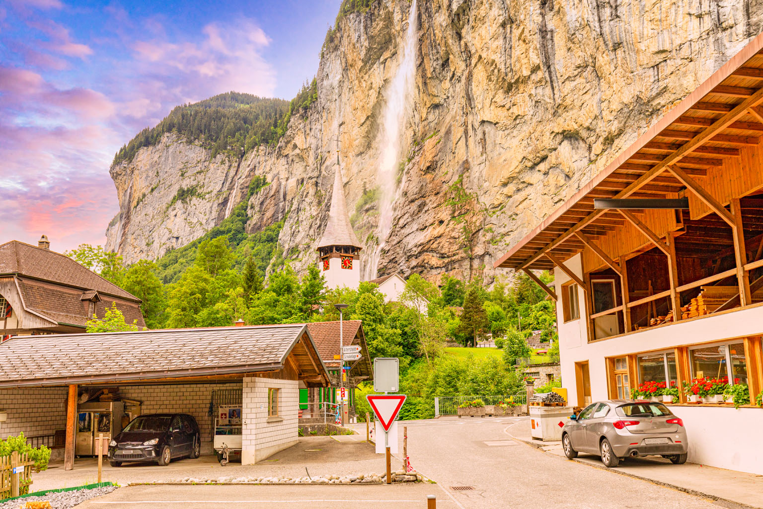 Absolutely the best view in all of Lauterbrunnen! Apartments for Rent