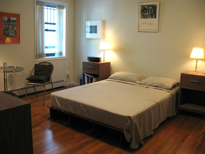 Fort Greene, Brooklyn: Back Bedroom in Fort Greene, New York City