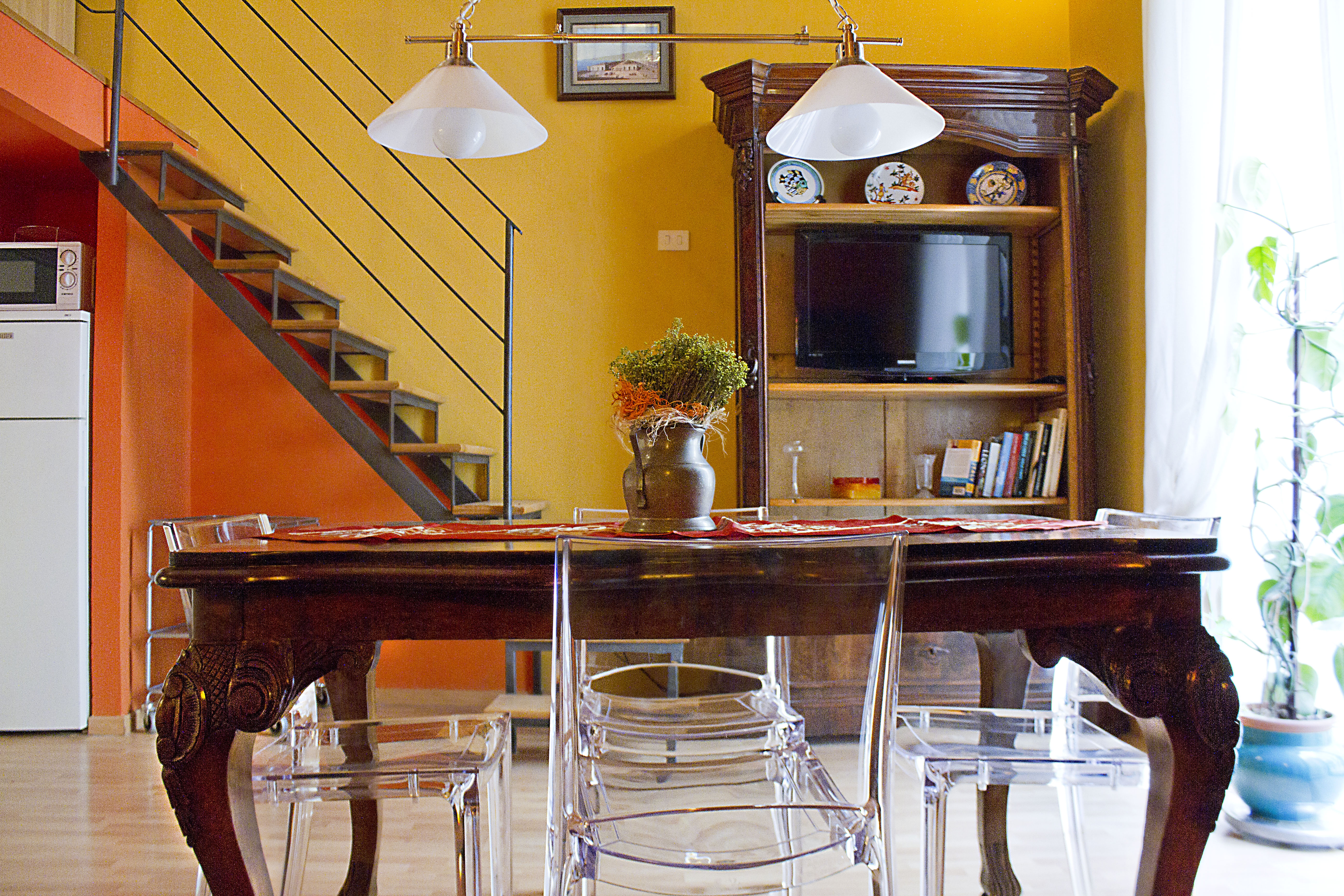 flat and guided tours by the owner in San Giuseppe, Naples
