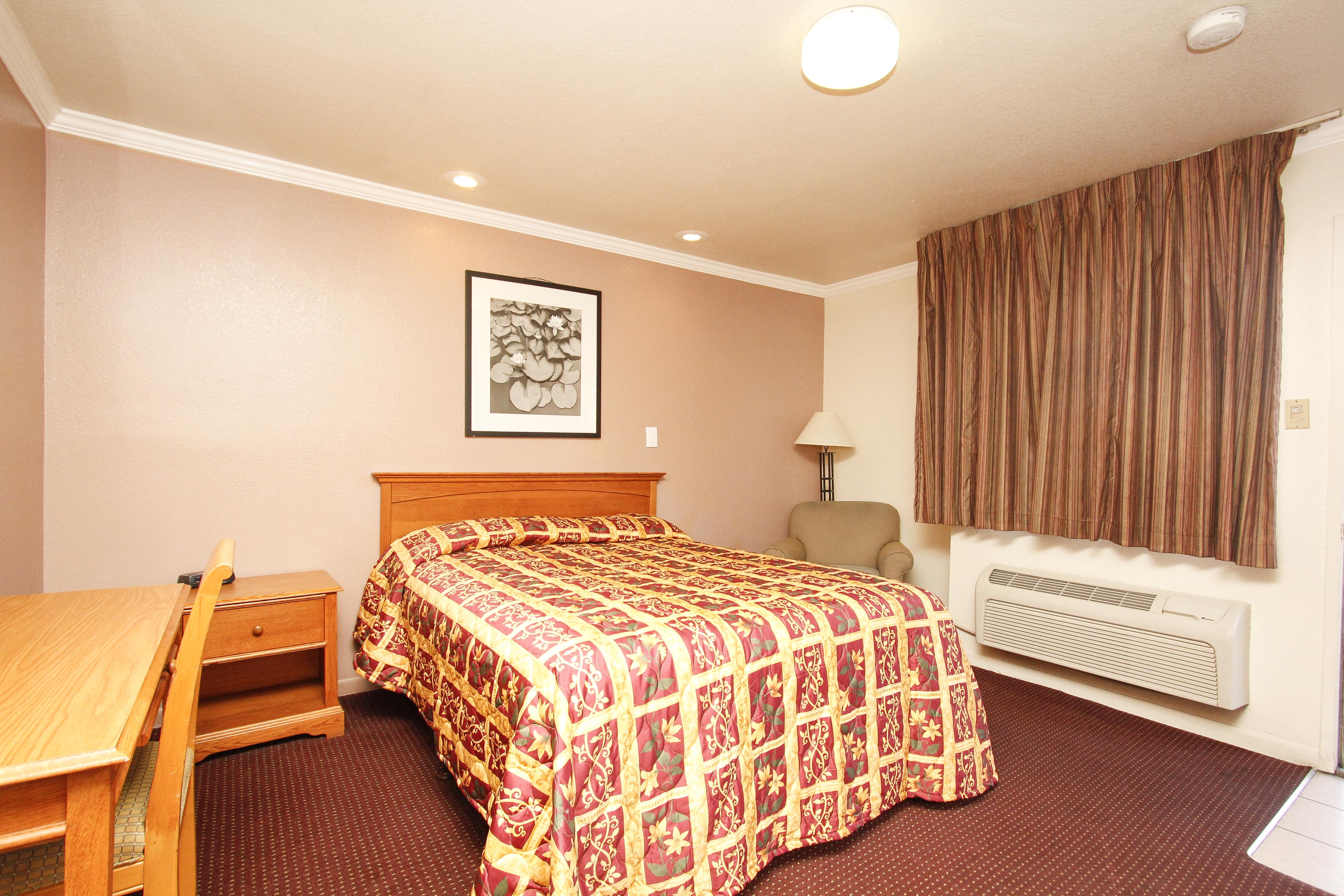 Motel Rm for rent ,Free Wifi and Parking 450Week Hotels for Rent in