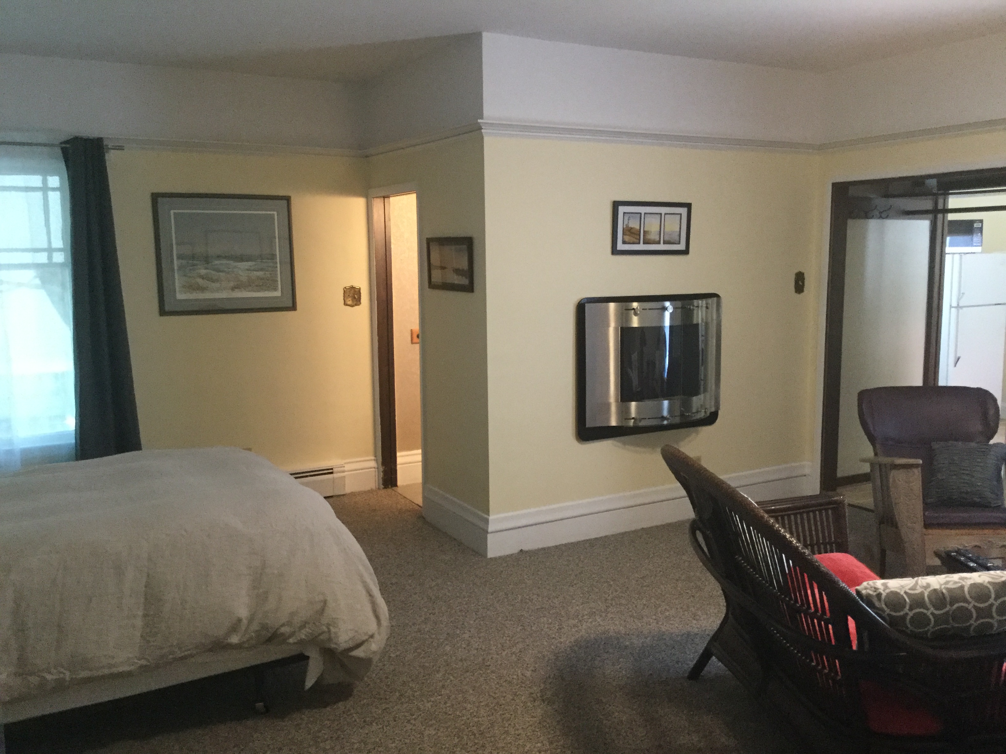 Flat on Regent Apartments for Rent in Amherst, Nova Scotia, Canada