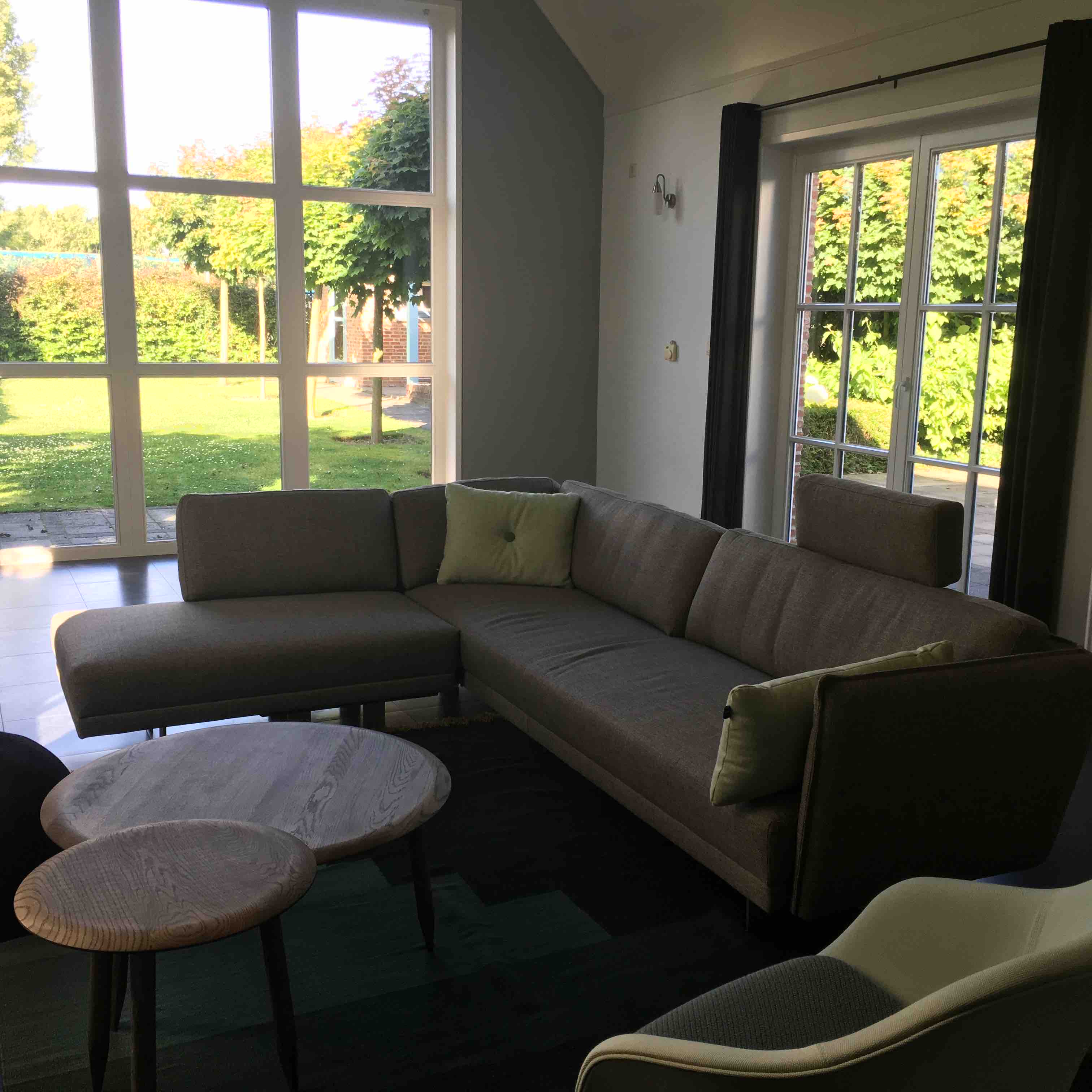 spacious detached cottage for 6 persons