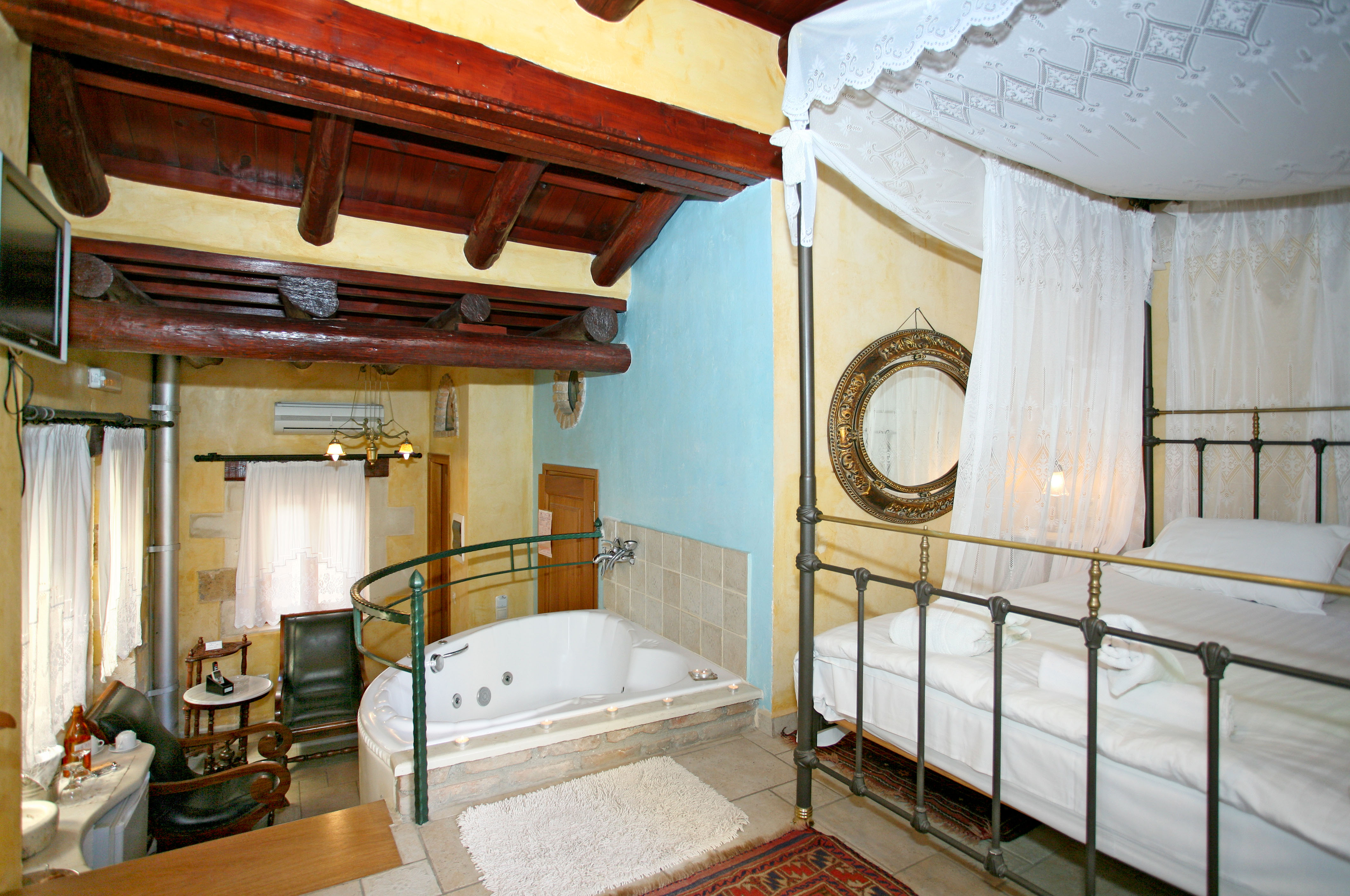 Traditional Deluxe suites, 1-2 pax. in Χανίων, Crete
