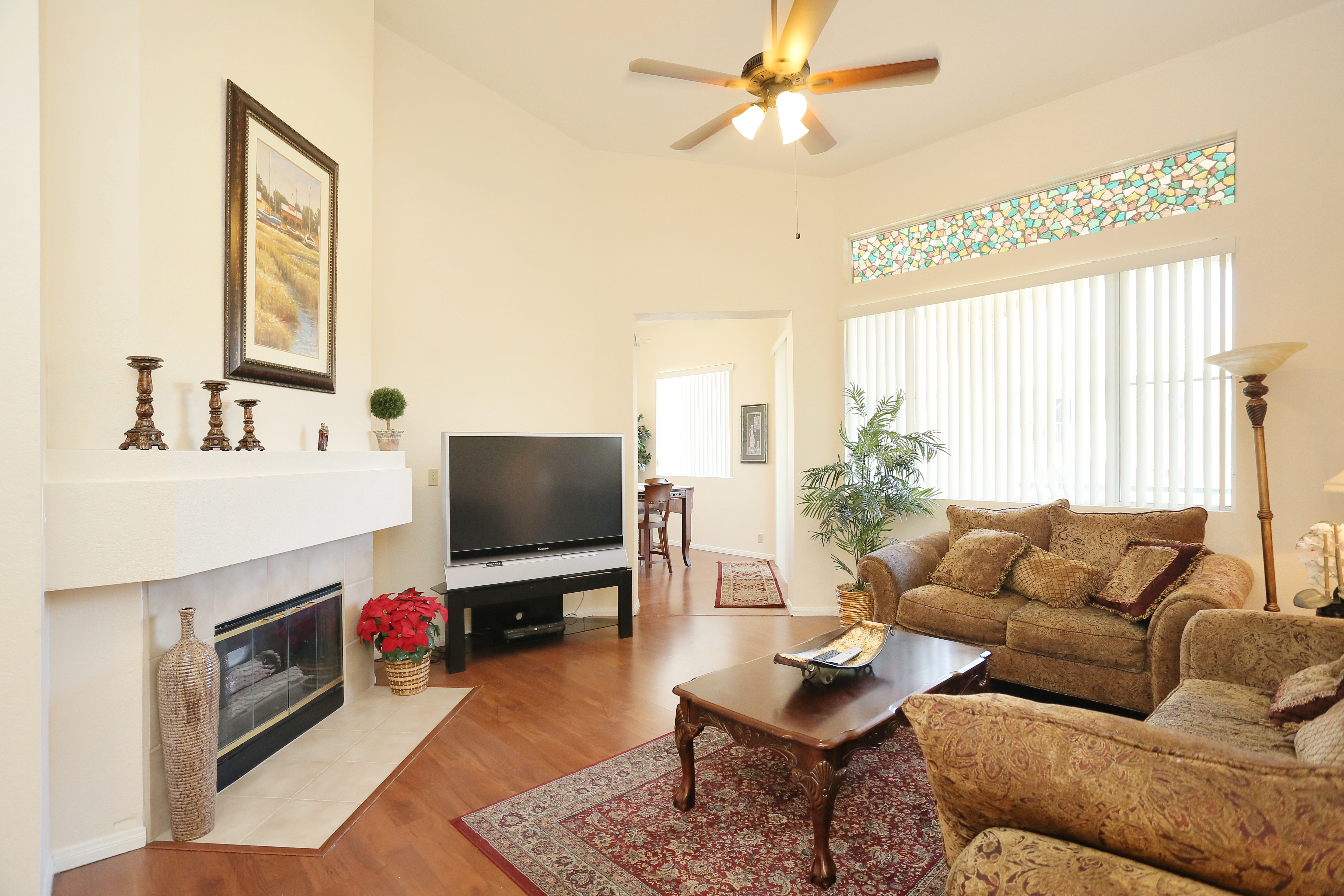 Gone In Paradise 2BR/2BA Near Strip in Unincorporated Areas, Clark County Nv