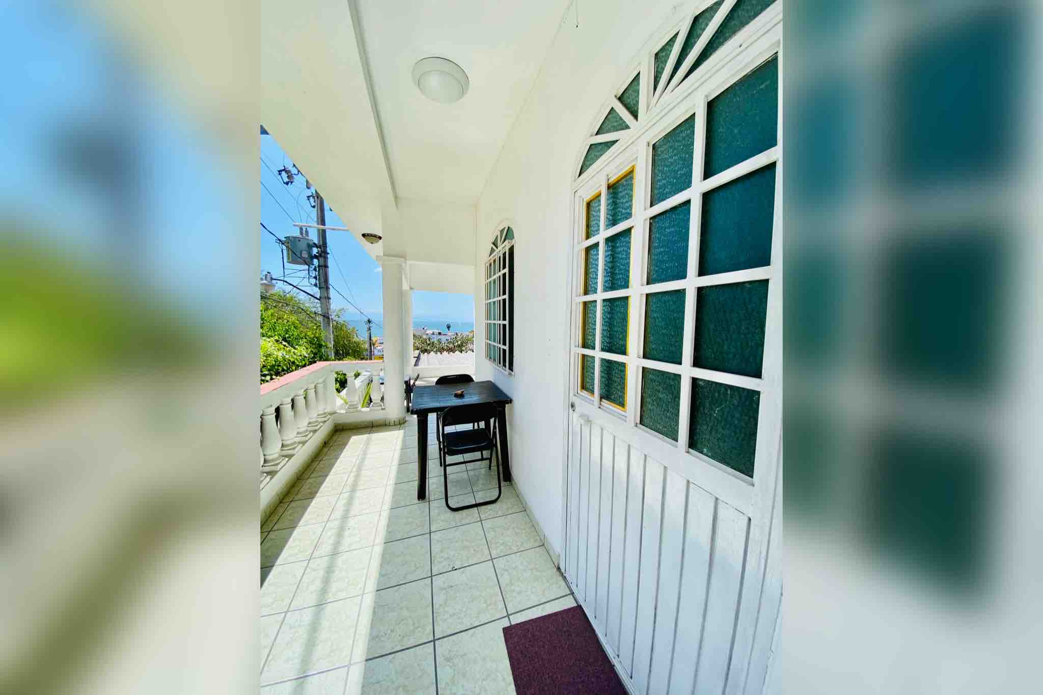 Independent bedroom 5 min from the Sea
