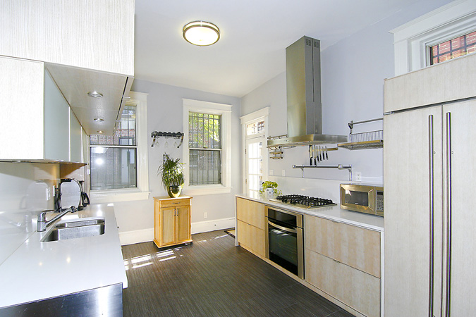 SPACIOUS VICTORIAN HOME IN LOGAN CIRCLE! in Shaw, Logan Circle, Washington Dc