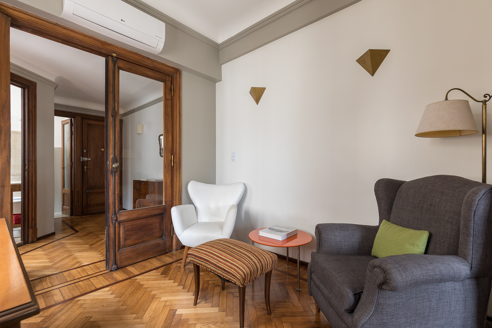 Classic apartment in the heart of Buenos Aires
