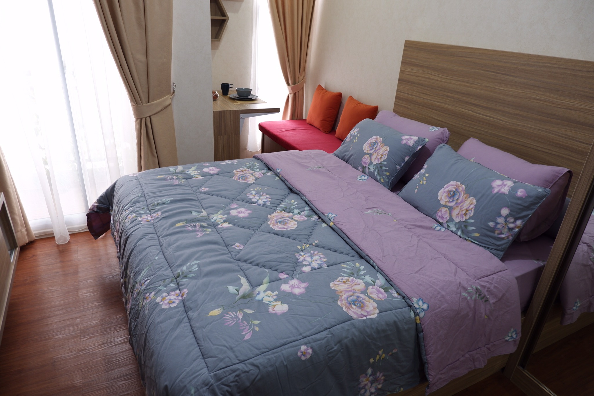Akasa Stylish Modern & Cozy Studio Apartment
