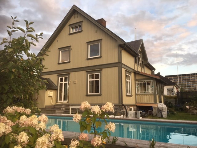 Lillehammer city center - large villa