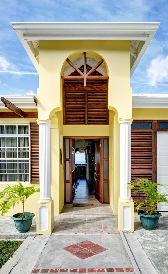 SUNSET HOUSE WITH A SEAVIEW Vaccinated Guest Only Houses for Rent in